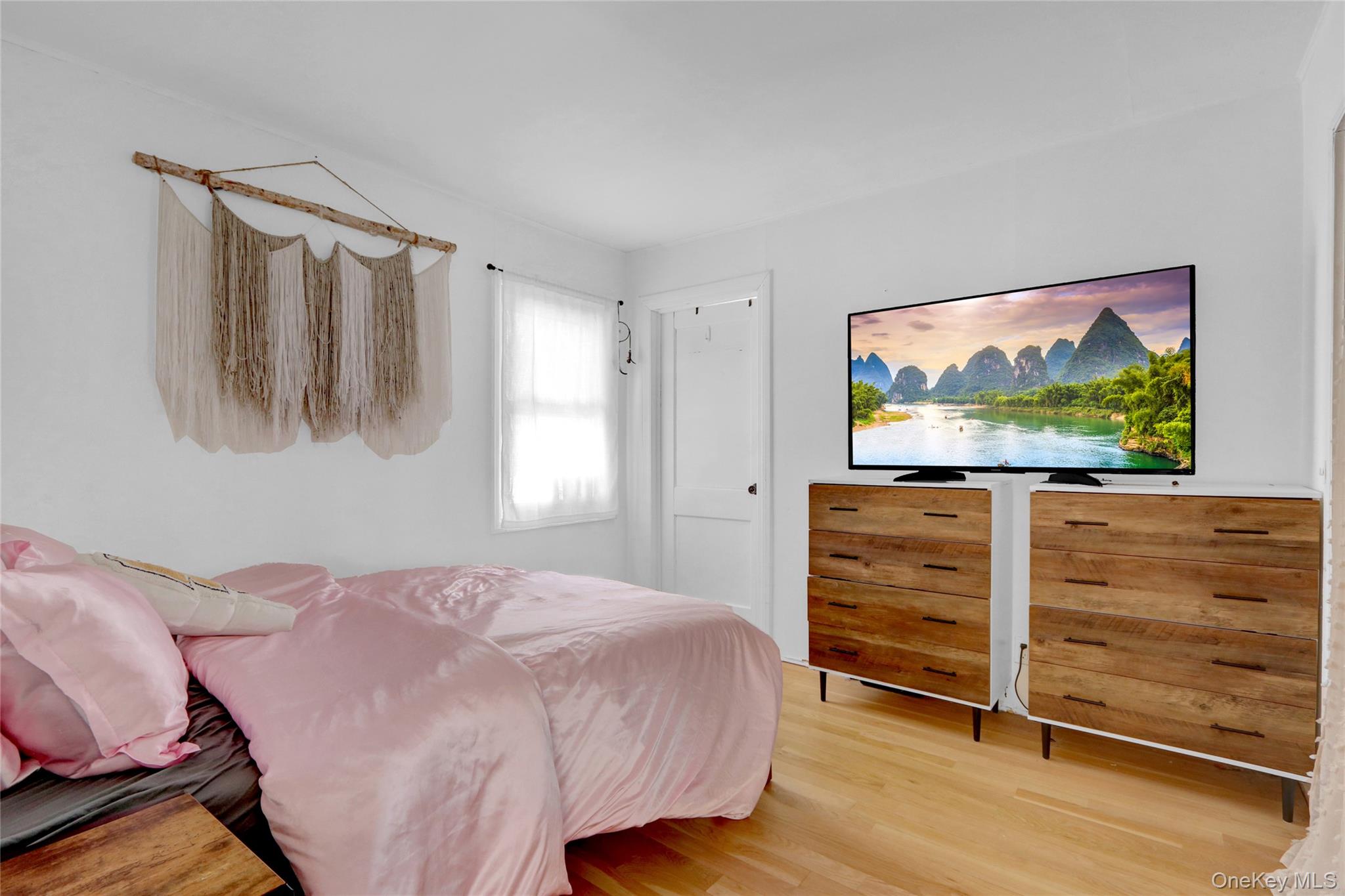 243 Lakeside Trail, Ridge, NY 11961