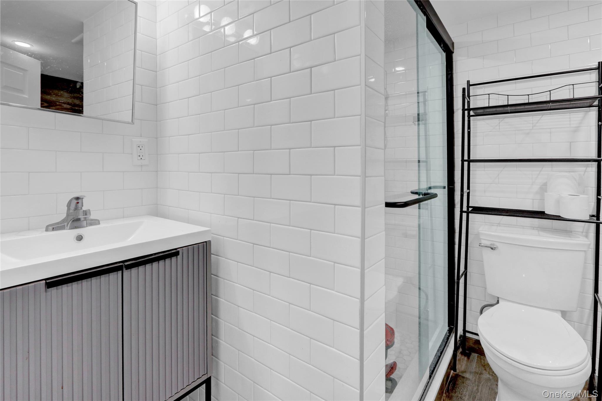 243 Lakeside Trail, Ridge, NY 11961