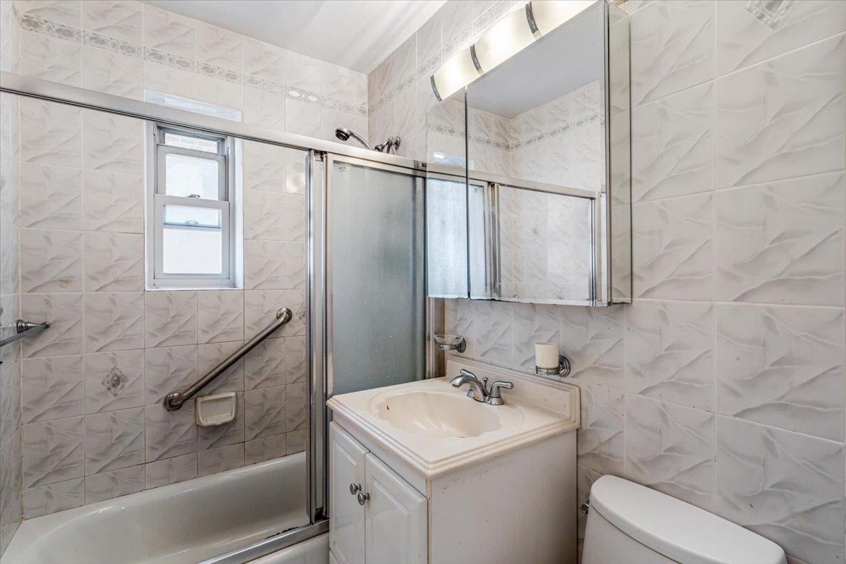 144-60 Gravett Road # 6F, Flushing, NY 11367