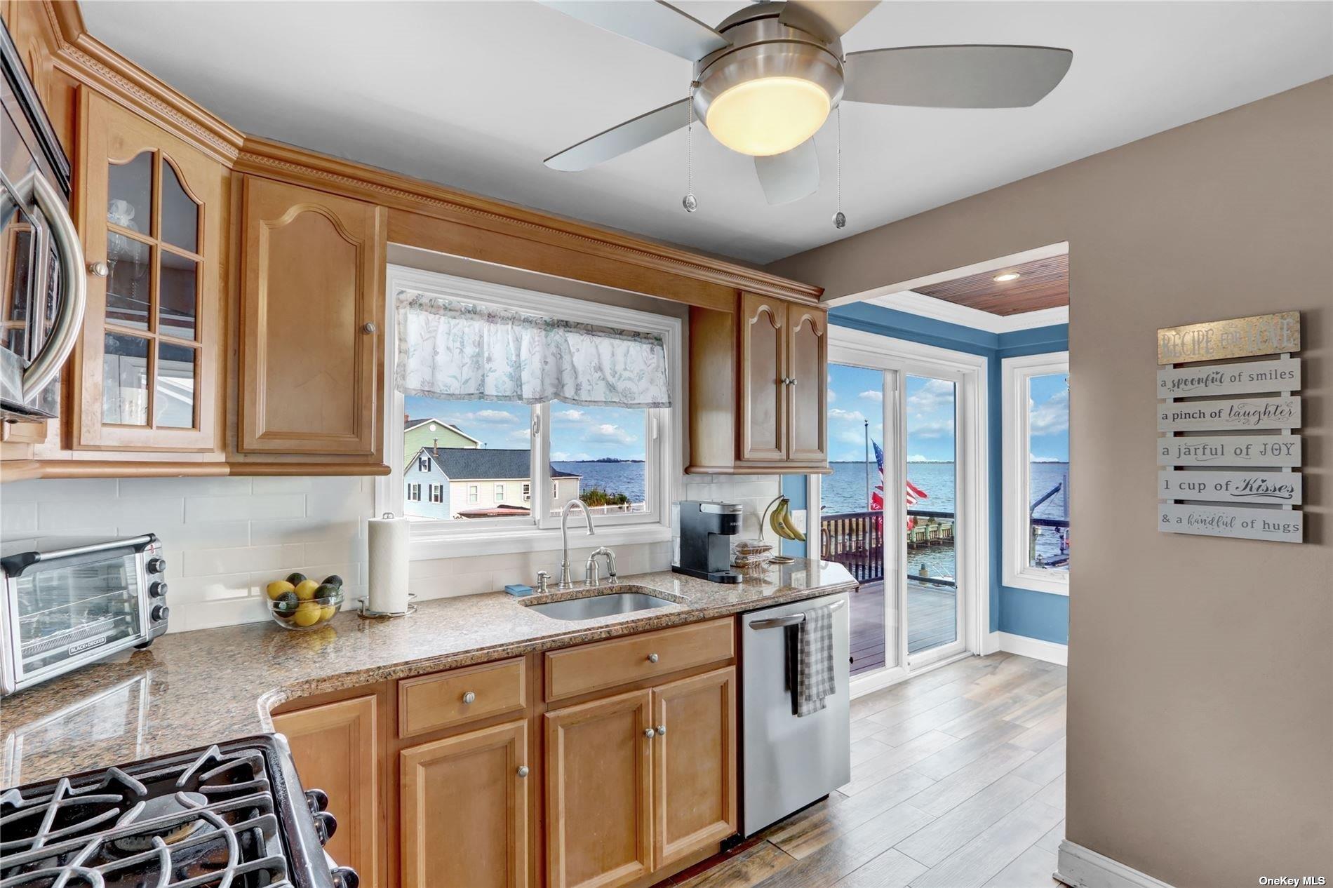 998 Pacific Street, Lindenhurst, NY 11757