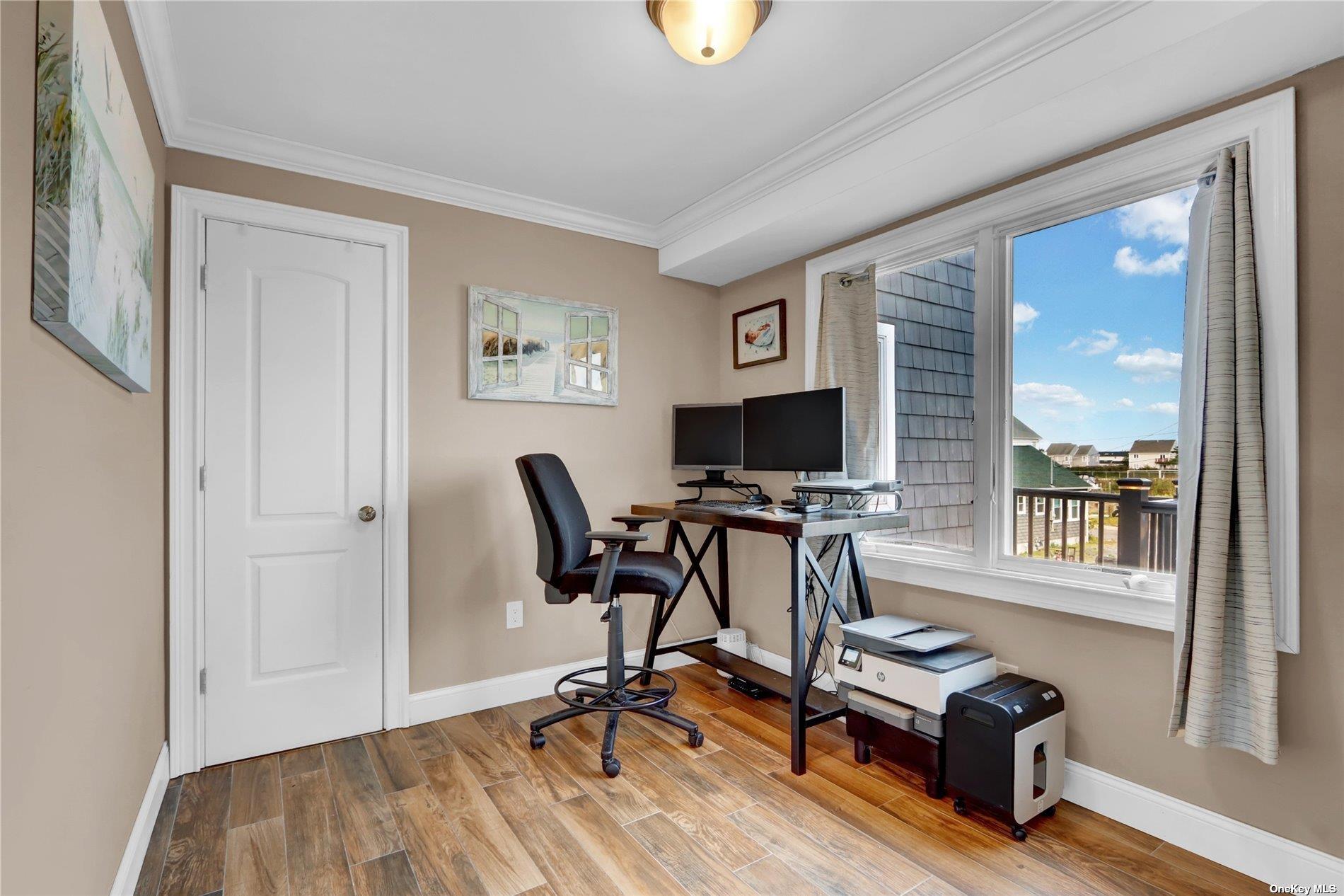 998 Pacific Street, Lindenhurst, NY 11757