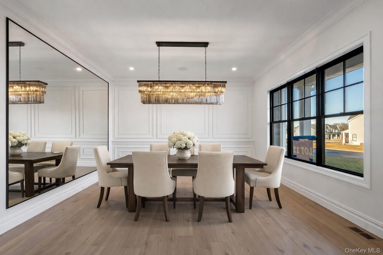 30 Main Parkway, Plainview, NY 11803