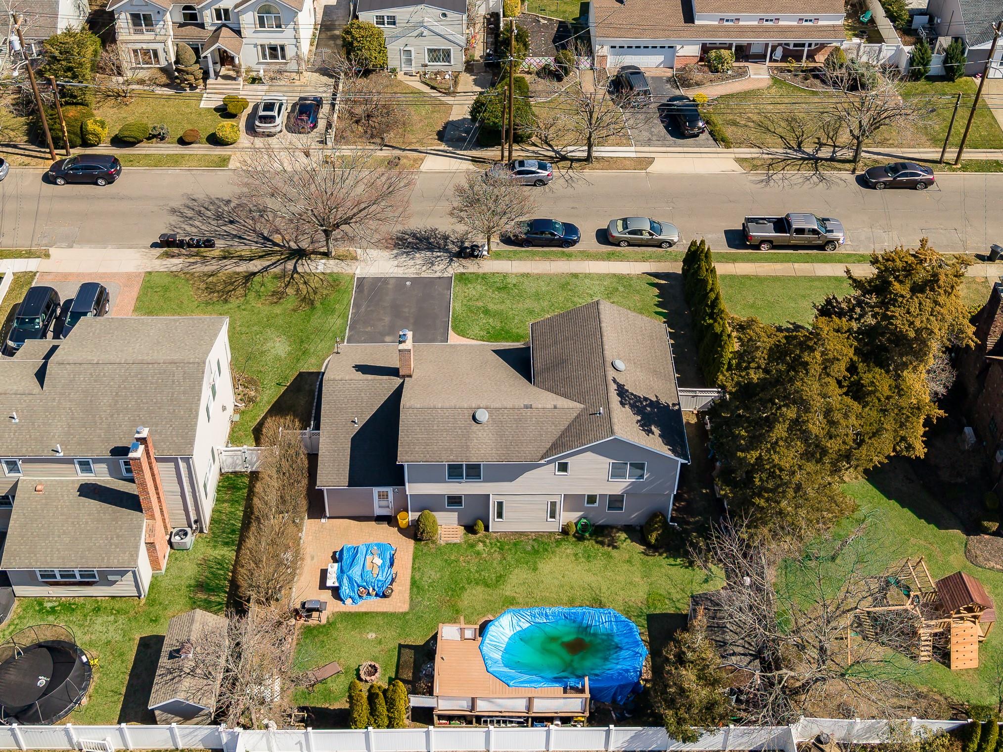 55 Sunset Road, Massapequa, NY 11758