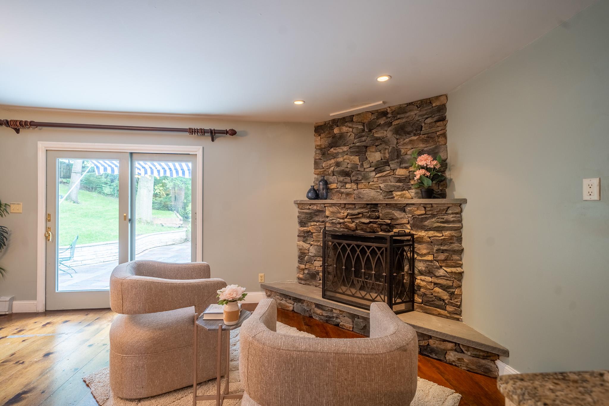 10 Hickory Lane, Glen Cove, NY 11542