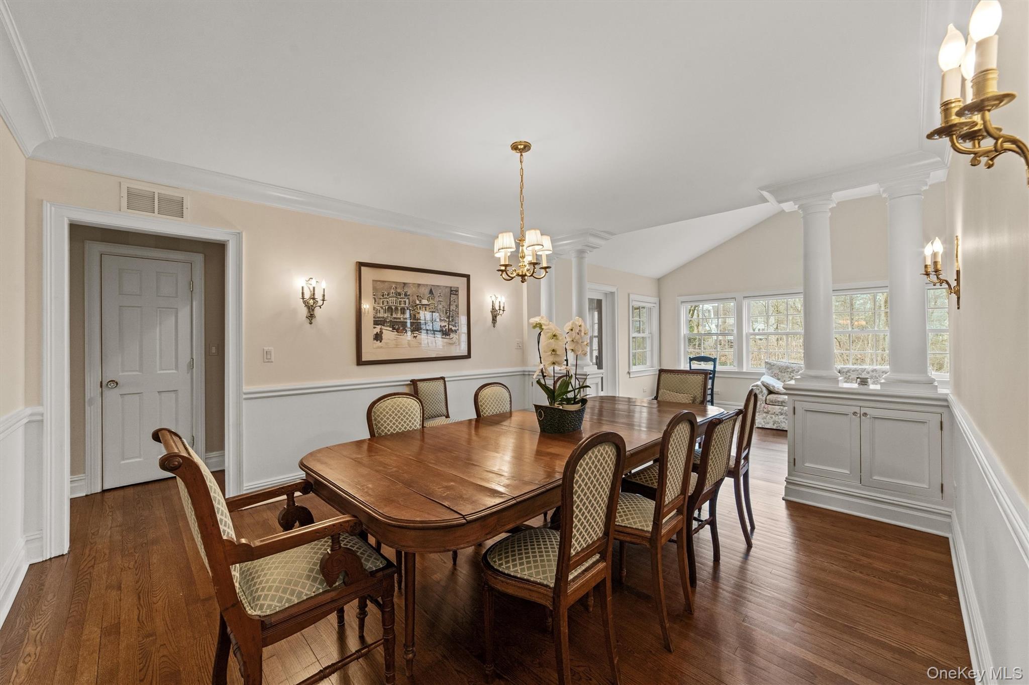 52 Oakledge Road, Bronxville, NY 10708