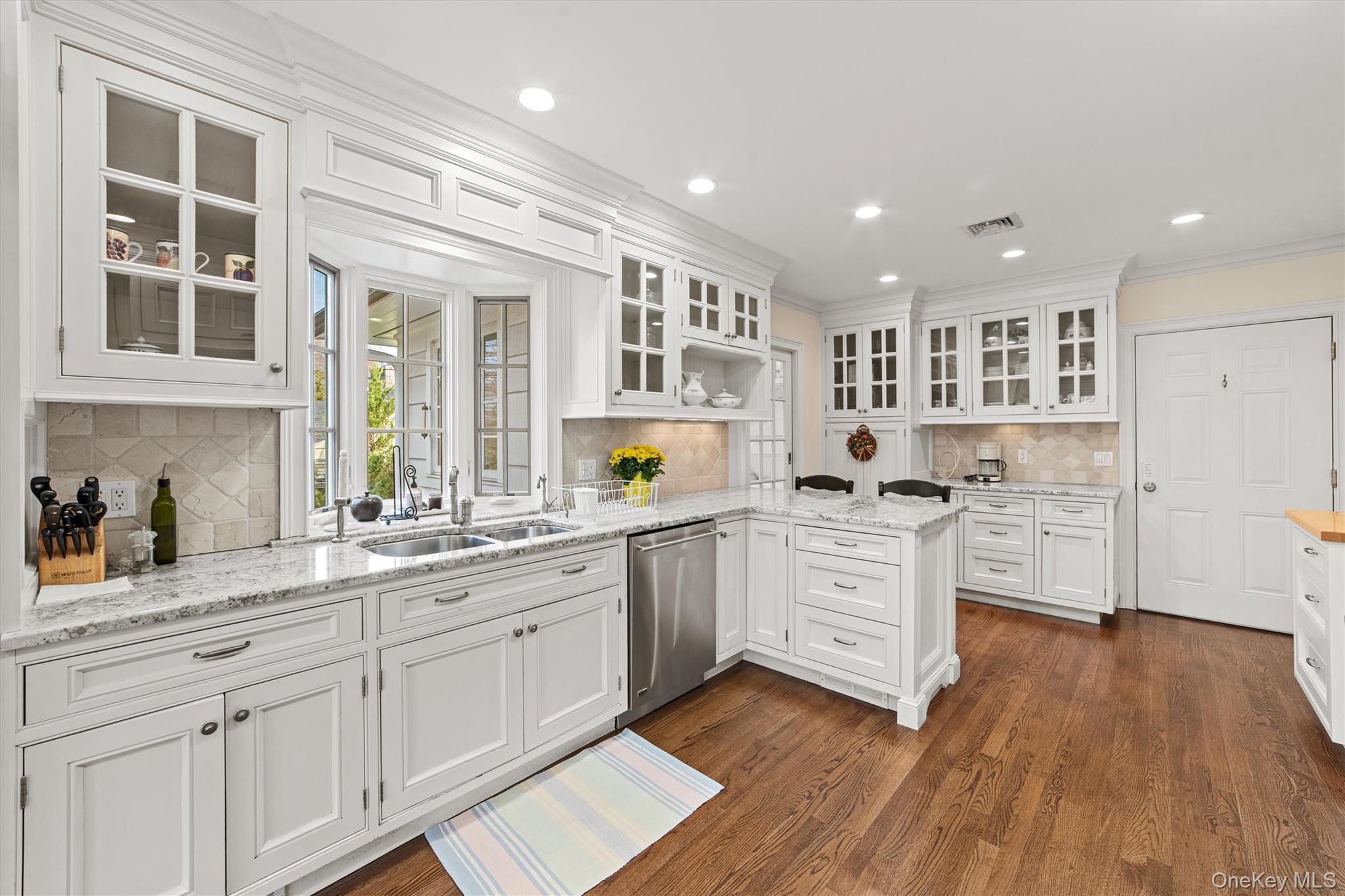 52 Oakledge Road, Bronxville, NY 10708