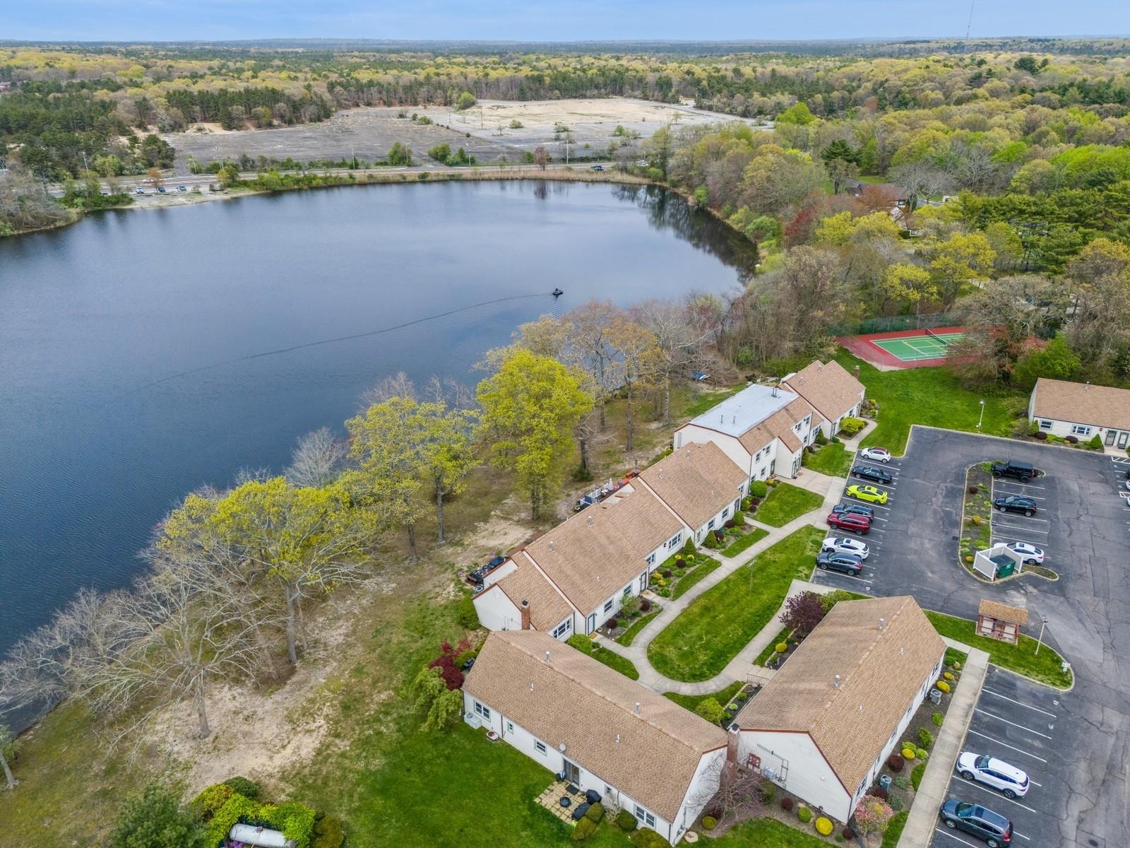 605 Lake Court # 605, Middle Island, NY 11953