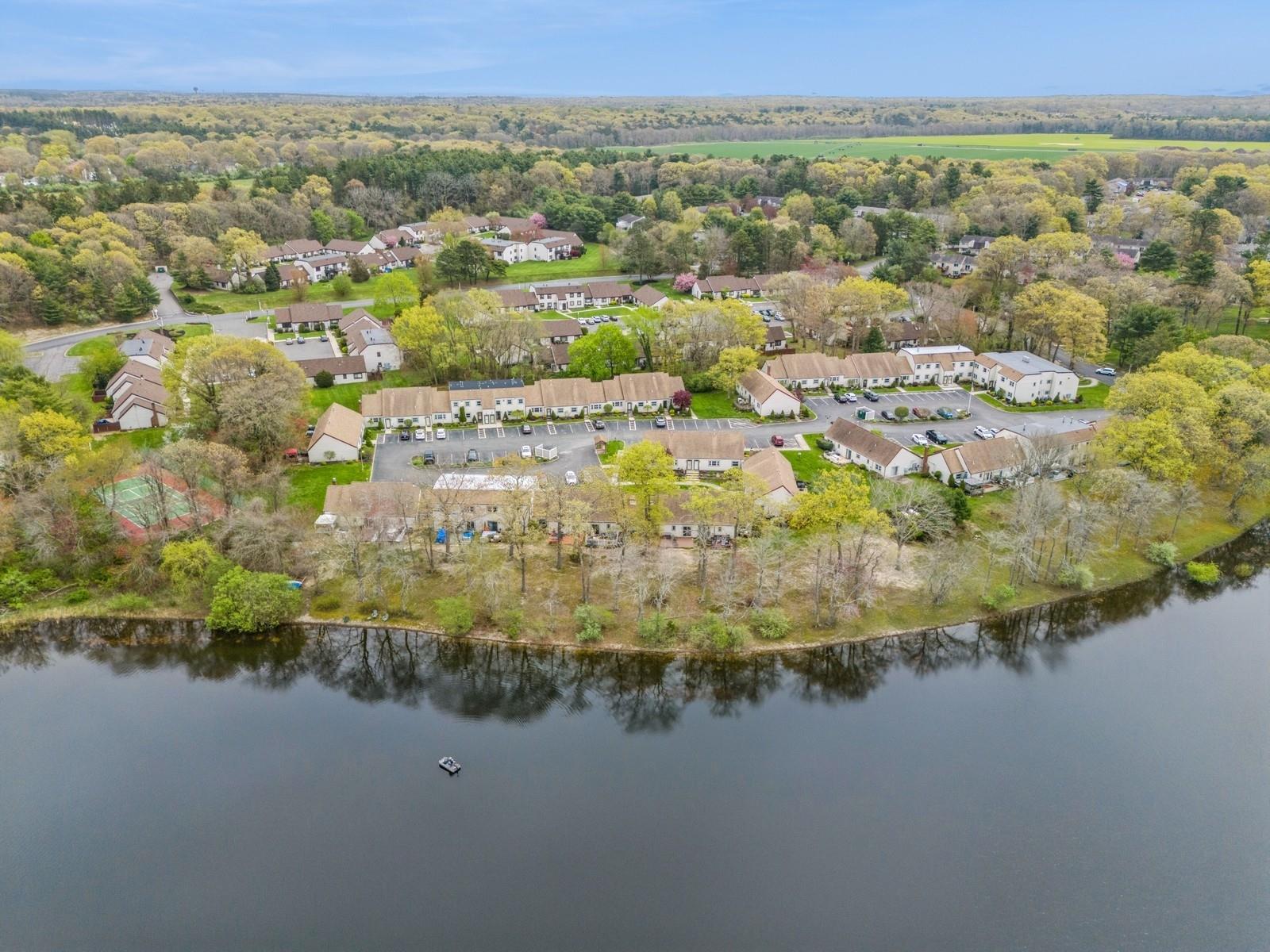 605 Lake Court # 605, Middle Island, NY 11953