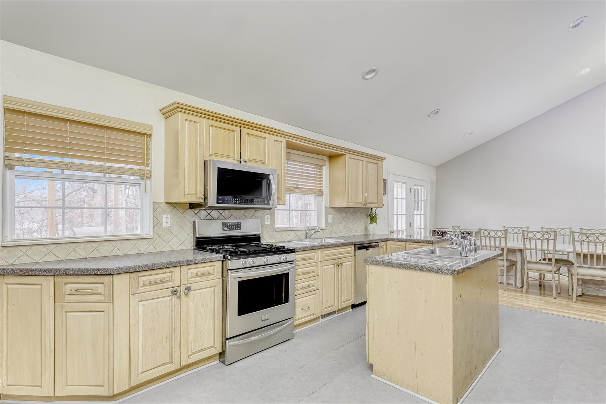 19 Glenbrook Road, Monsey, NY 10952