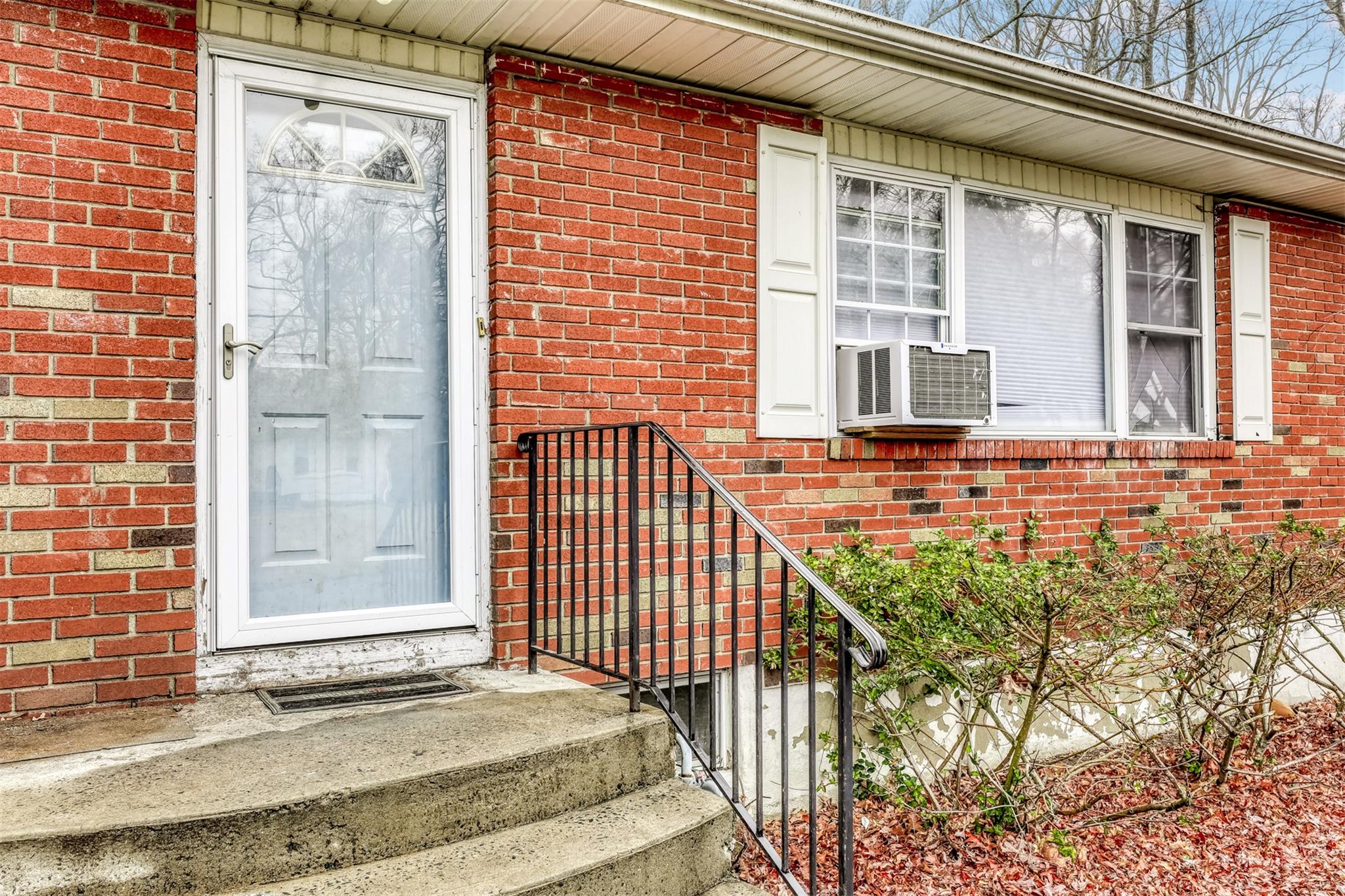 19 Glenbrook Road, Monsey, NY 10952