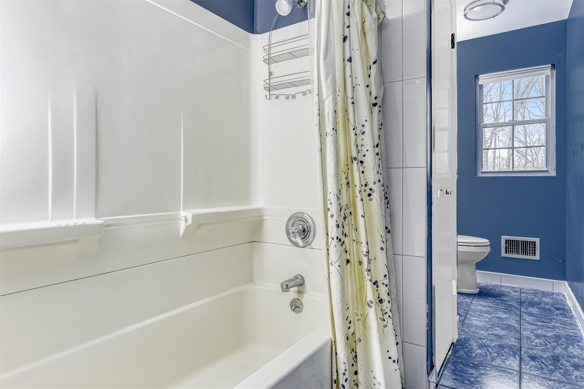 19 Glenbrook Road, Monsey, NY 10952