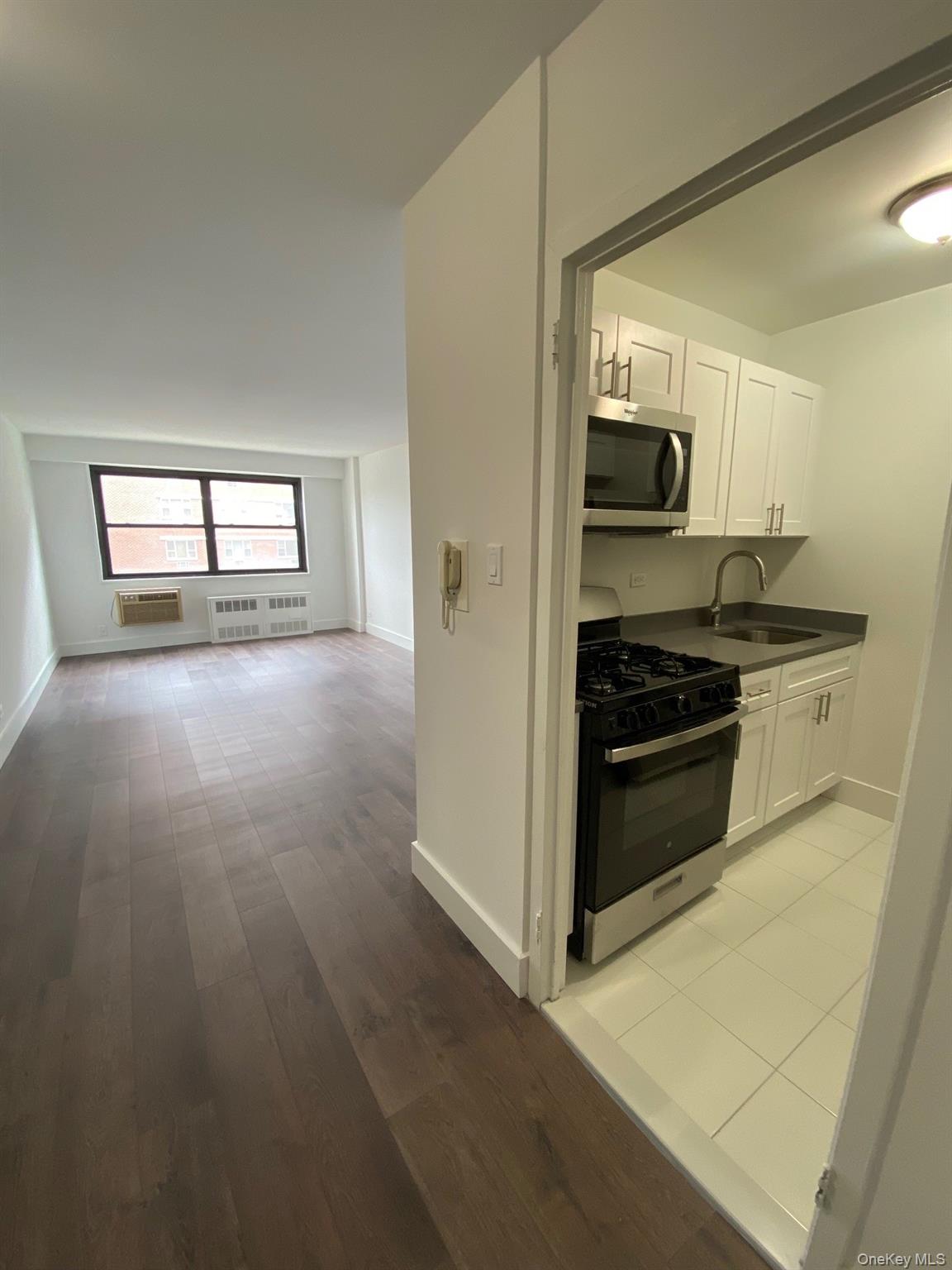 39-60 54 Street # 4V, Woodside, NY 11377