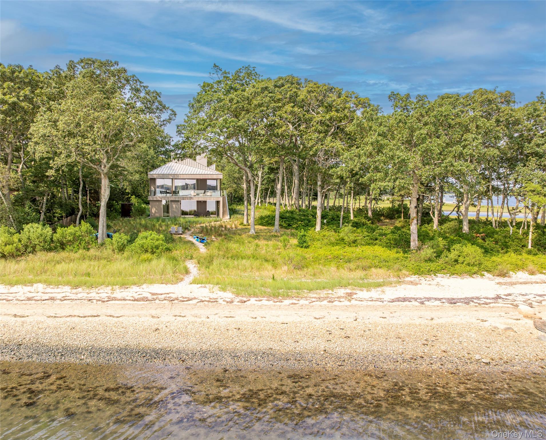 47L S Ferry Road, Shelter Island, NY 11964