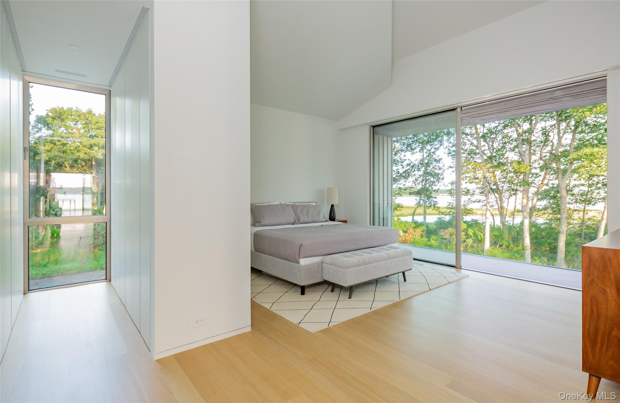 47L S Ferry Road, Shelter Island, NY 11964