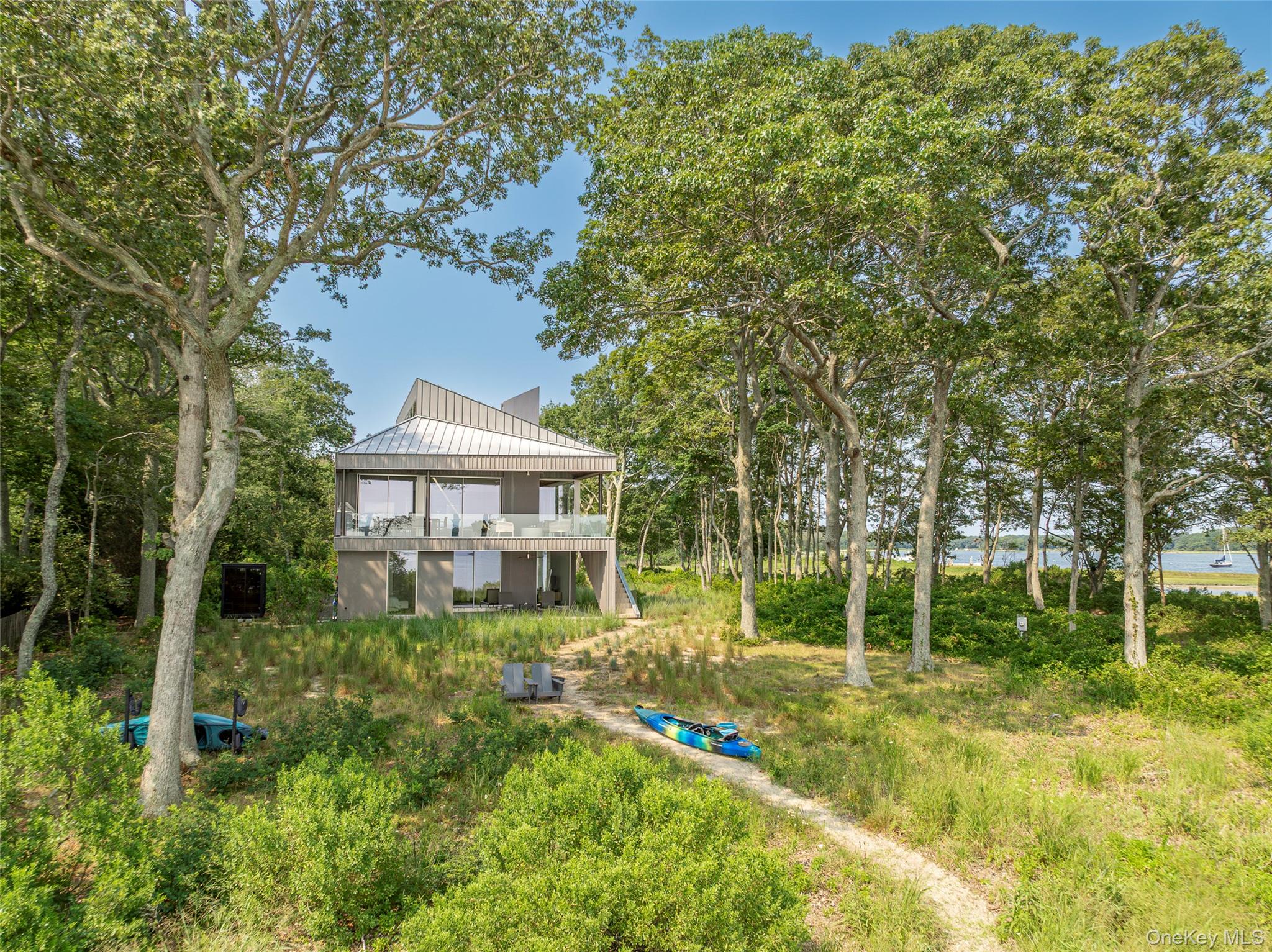 47L S Ferry Road, Shelter Island, NY 11964