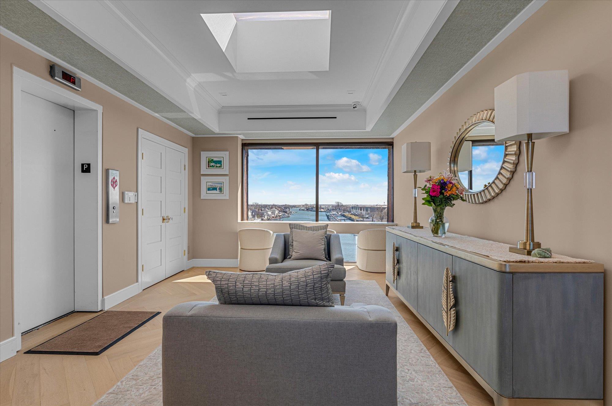 31 Casino Street # PH, Freeport, NY 11520