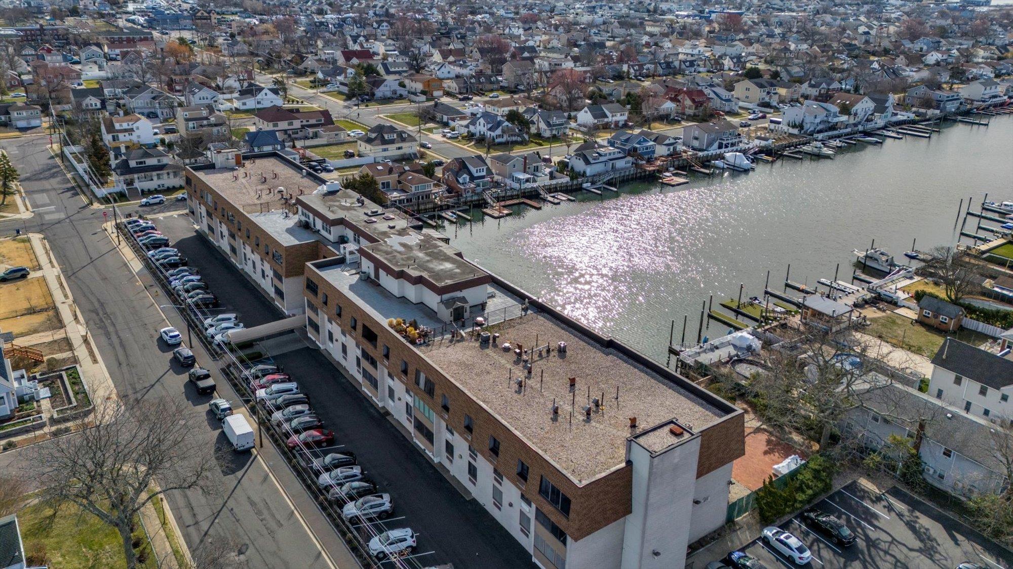 31 Casino Street # PH, Freeport, NY 11520