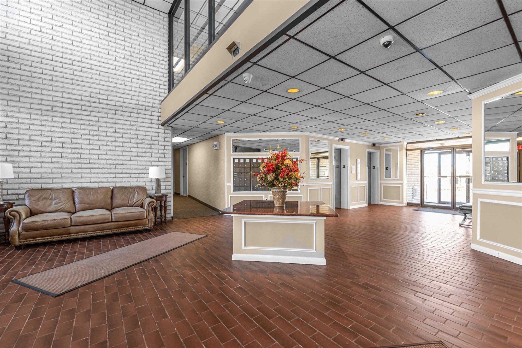 31 Casino Street # PH, Freeport, NY 11520