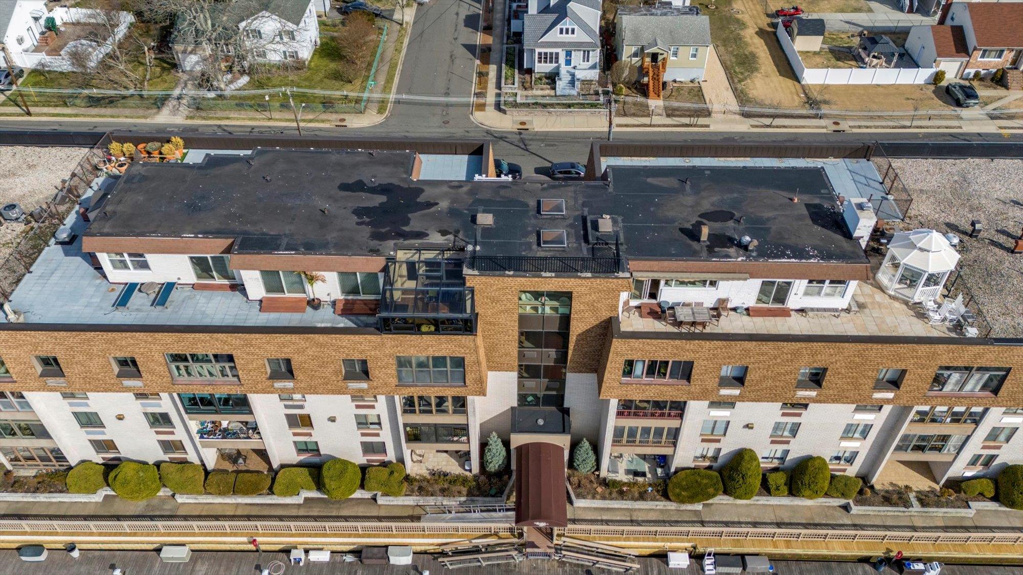 31 Casino Street # PH, Freeport, NY 11520