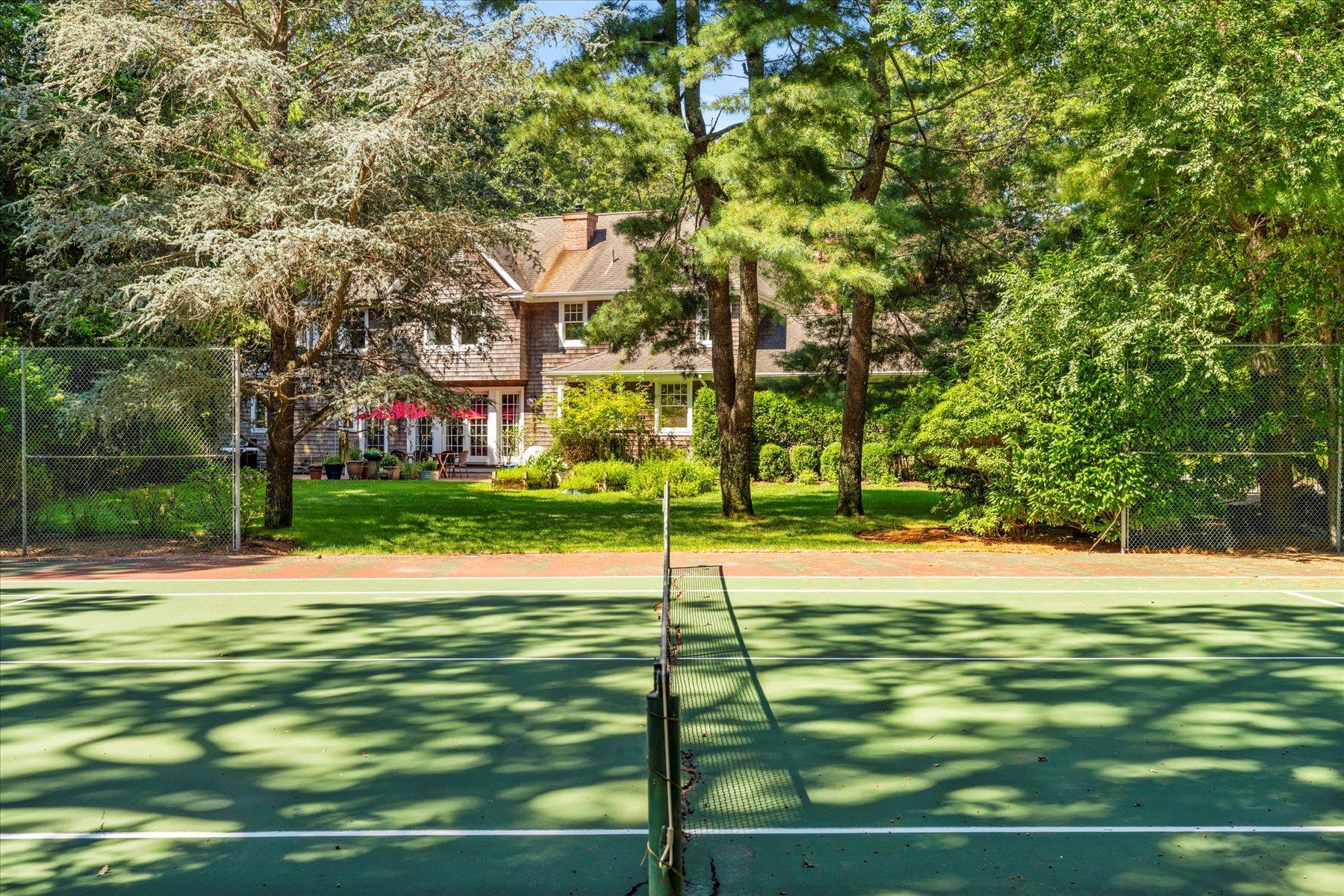 53 Cedar Lane W, Remsenburg, NY 11960