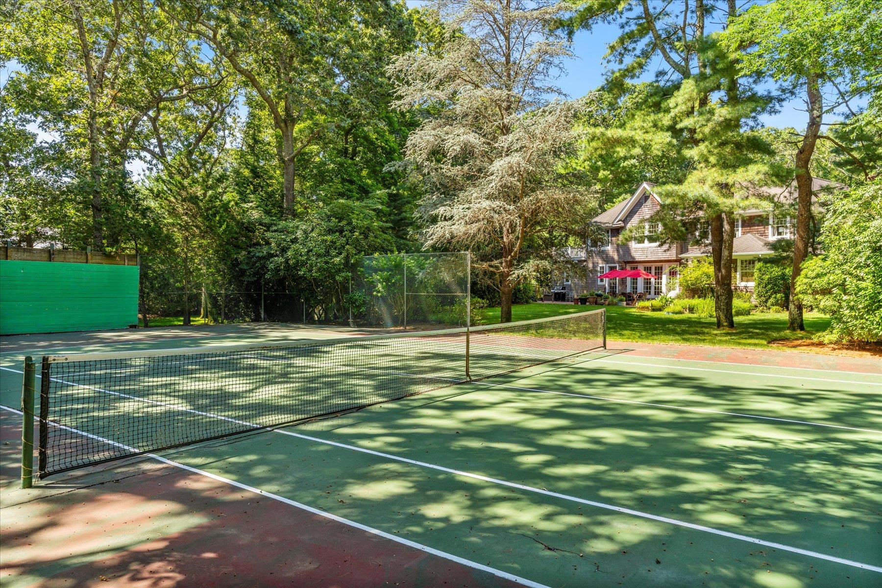 53 Cedar Lane W, Remsenburg, NY 11960