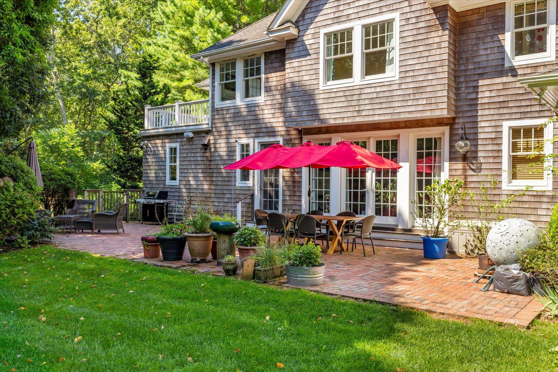 53 Cedar Lane W, Remsenburg, NY 11960