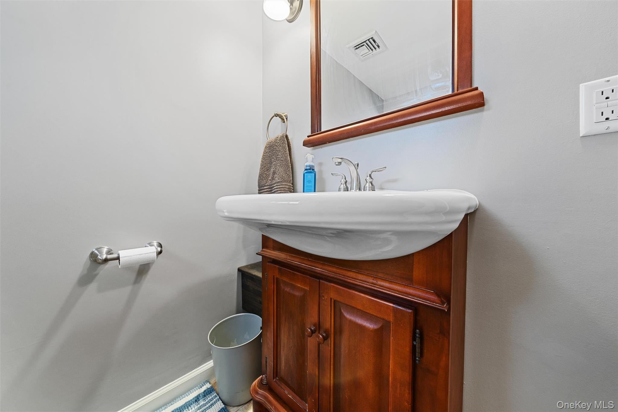 16 Birch Drive, Greenwood Lake, NY 10925