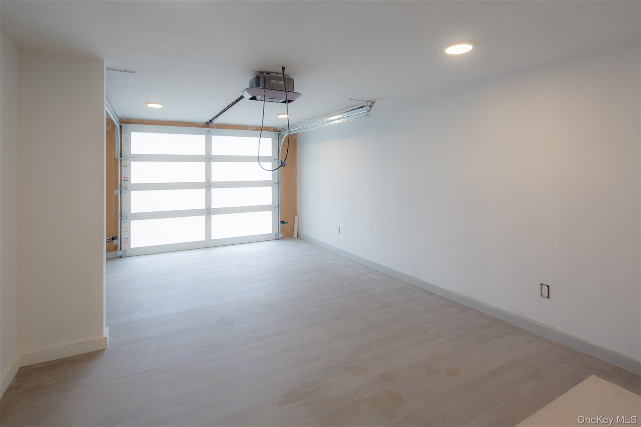 195 Little Fresh Pond Road, Southampton, NY 11968