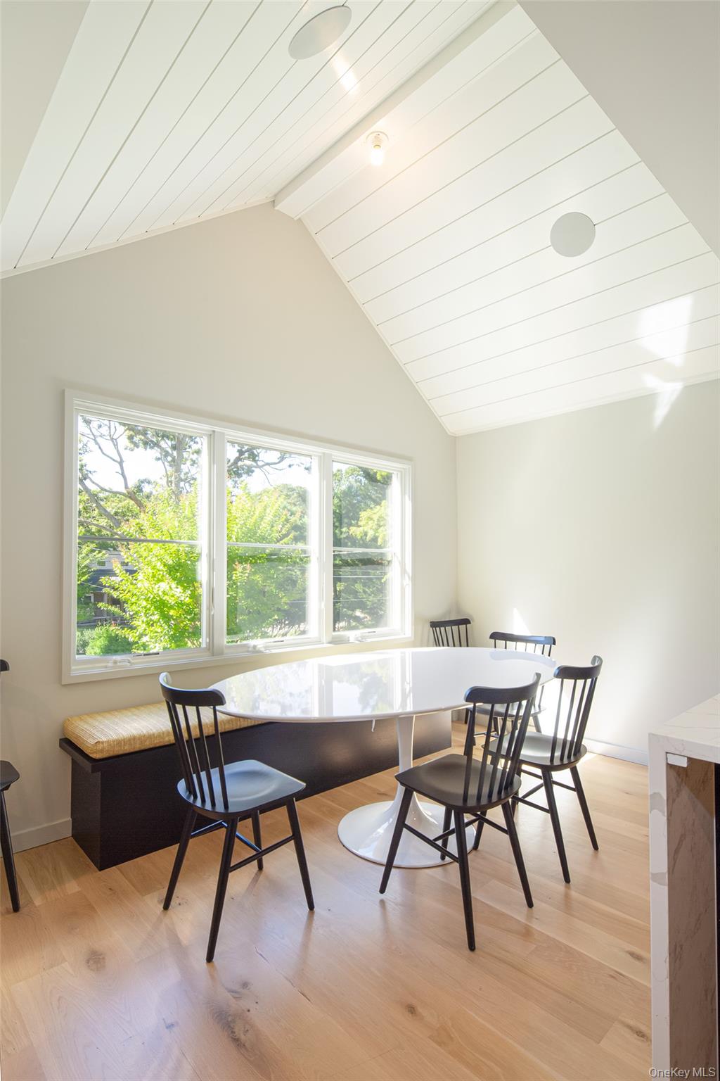 195 Little Fresh Pond Road, Southampton, NY 11968