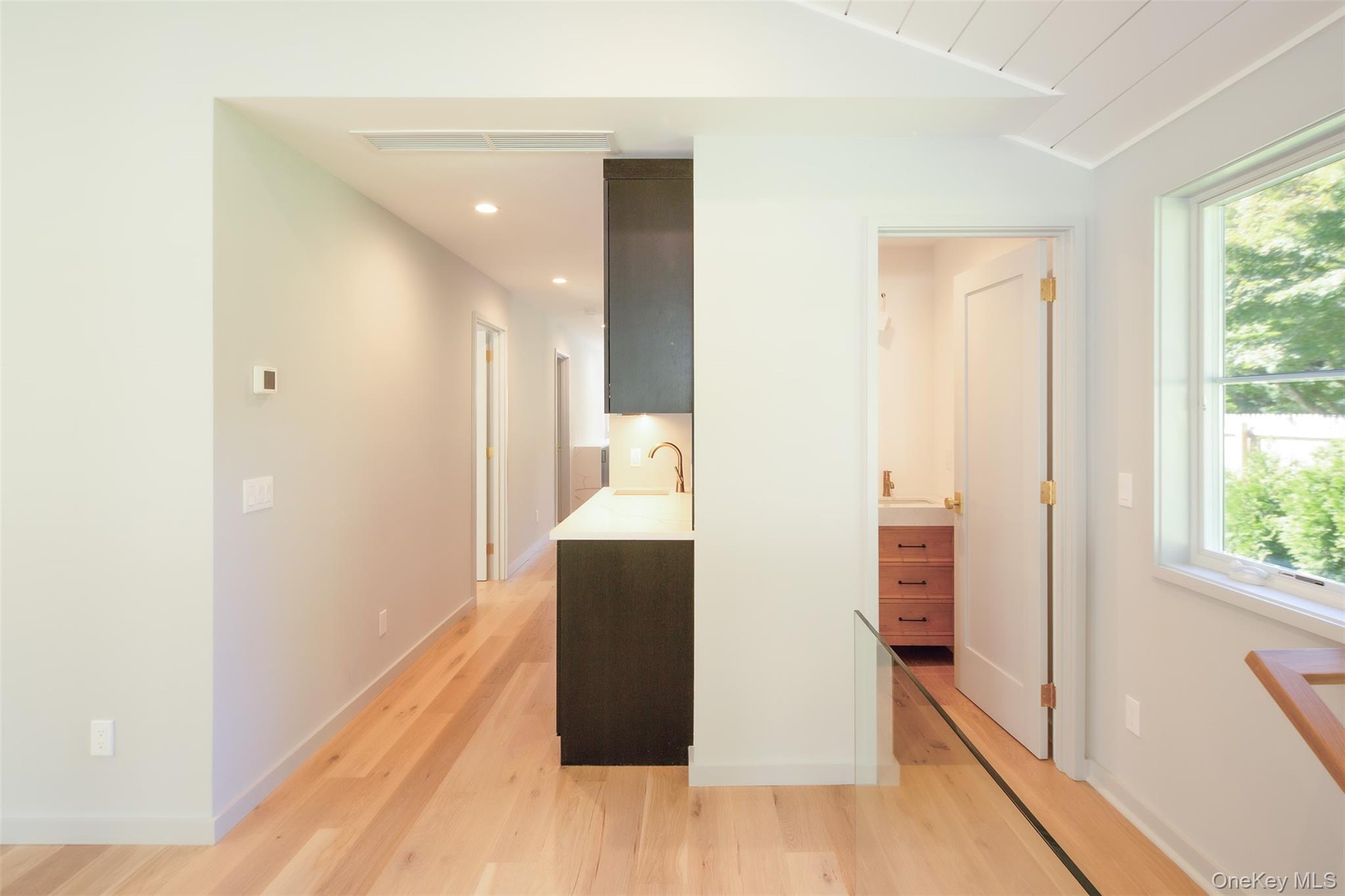 195 Little Fresh Pond Road, Southampton, NY 11968