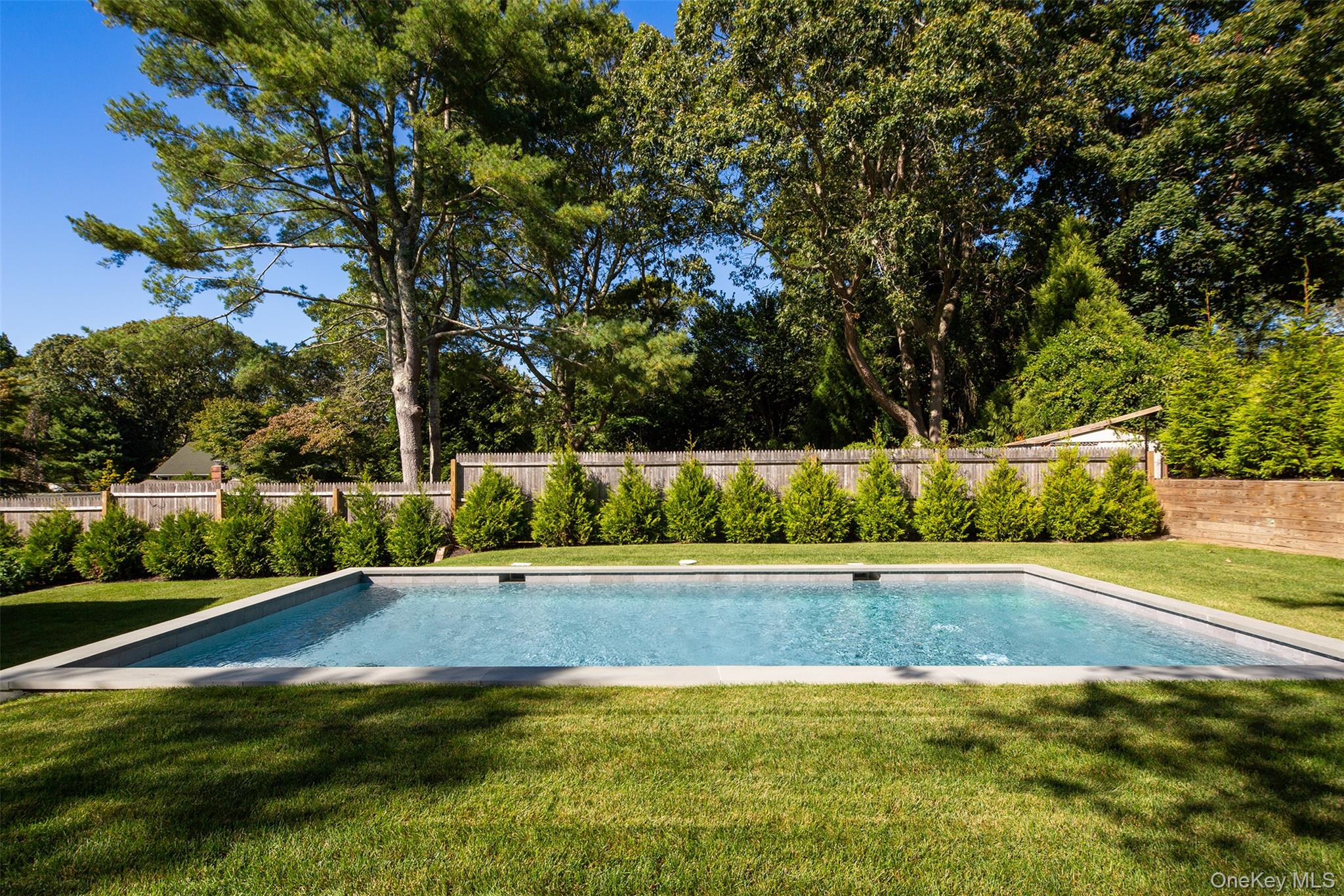 195 Little Fresh Pond Road, Southampton, NY 11968