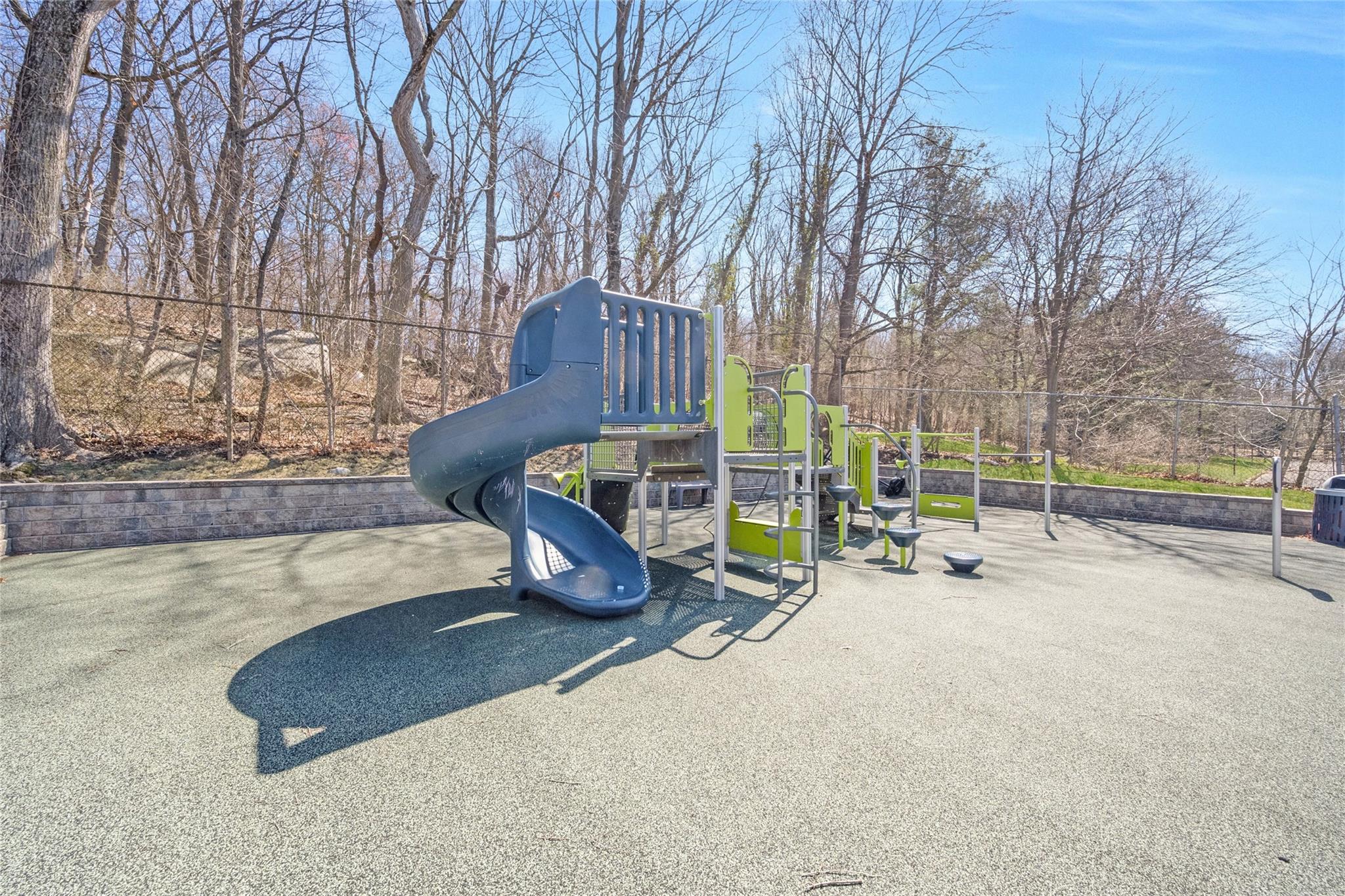 370 Central Park Avenue # 5C, Scarsdale, NY 10583