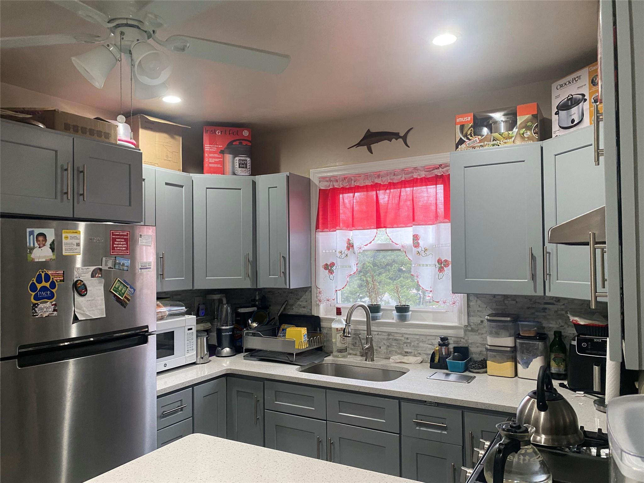 10660 Ditmars Boulevard, East Elmhurst, NY 11369