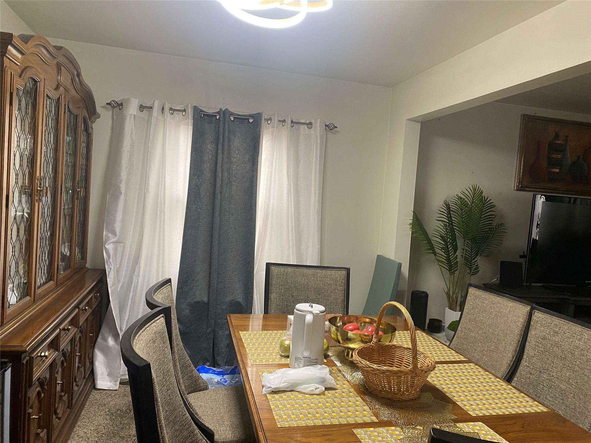 10660 Ditmars Boulevard, East Elmhurst, NY 11369