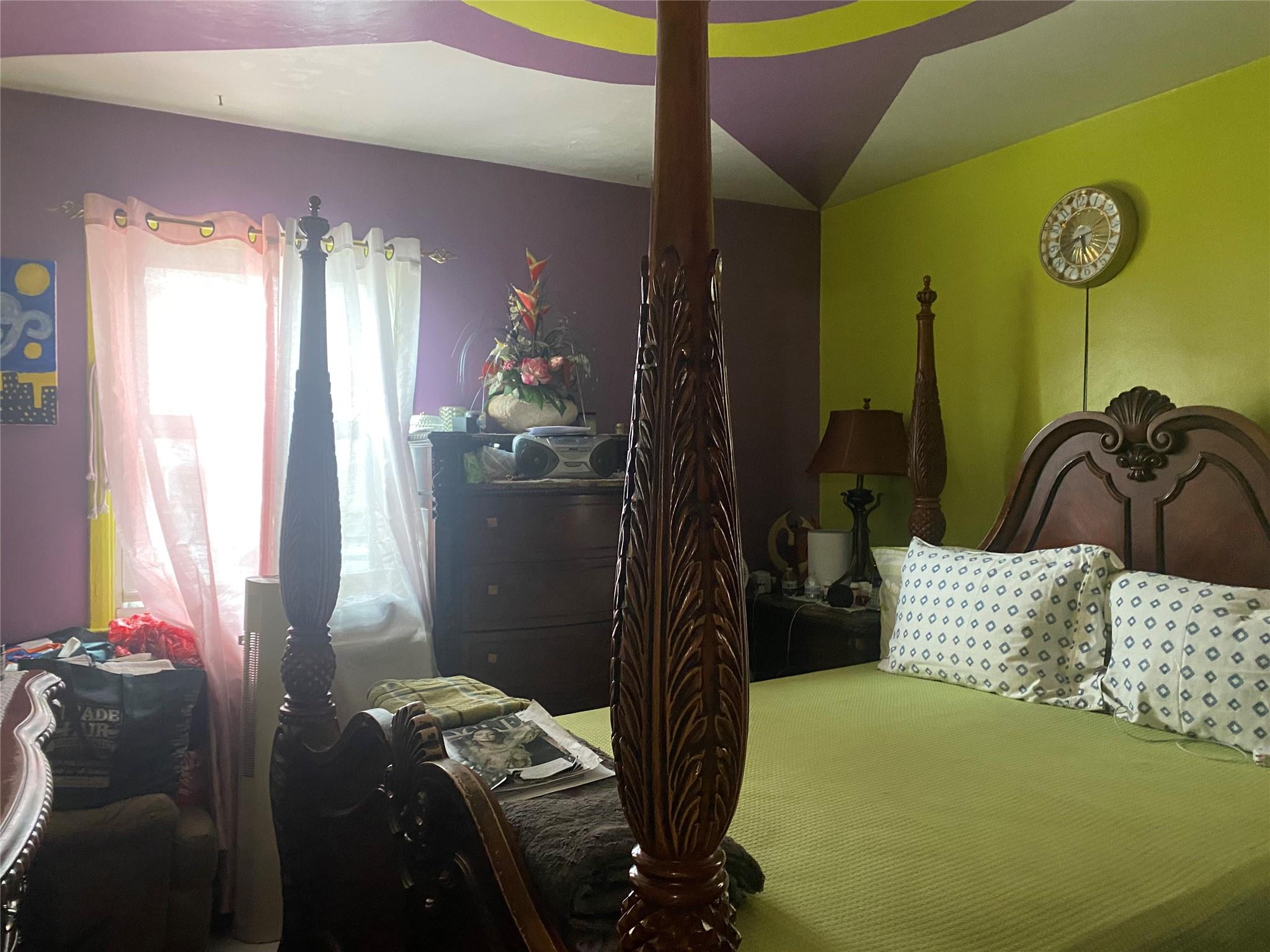 10660 Ditmars Boulevard, East Elmhurst, NY 11369