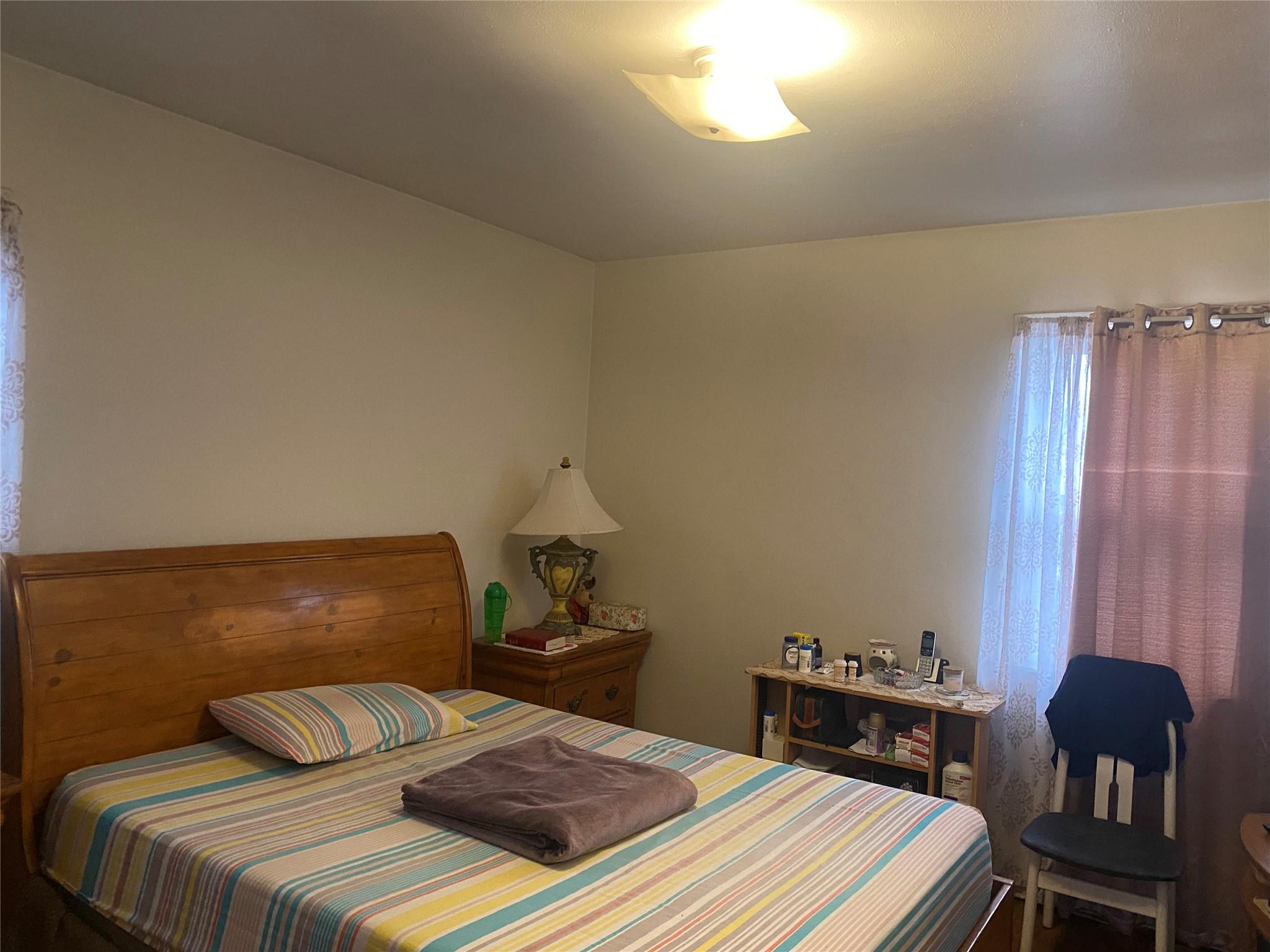 10660 Ditmars Boulevard, East Elmhurst, NY 11369