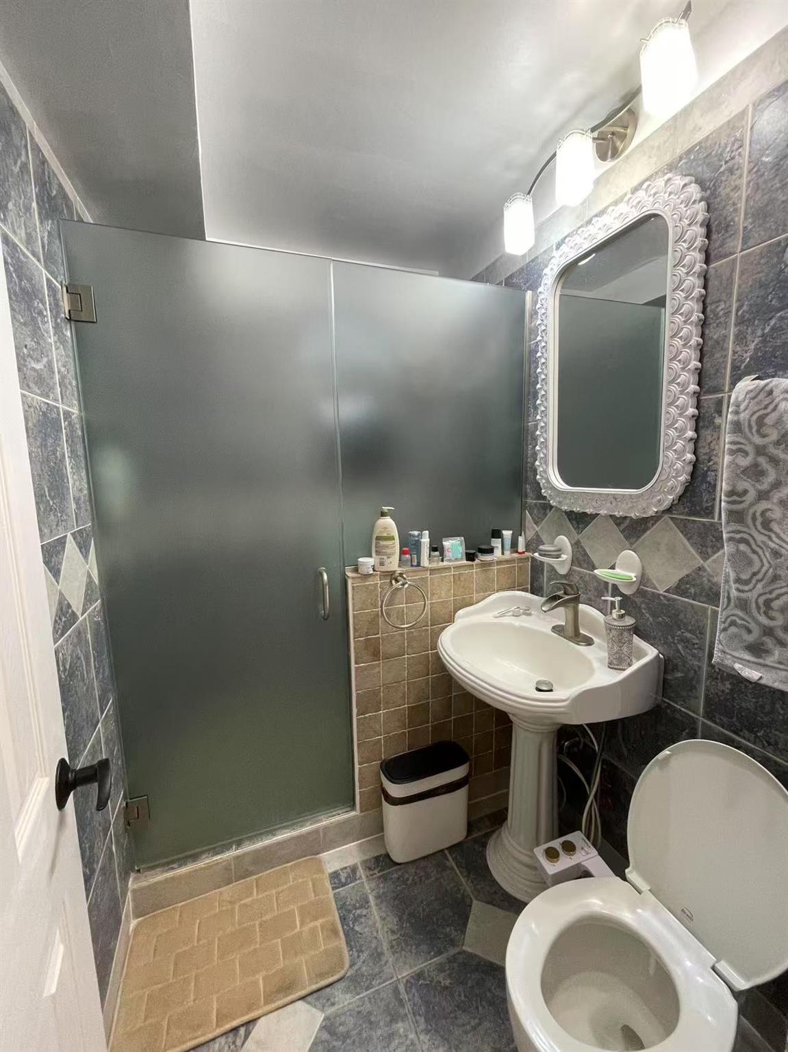 140-50 Burden Crescent # 4J, Jamaica, NY 11435