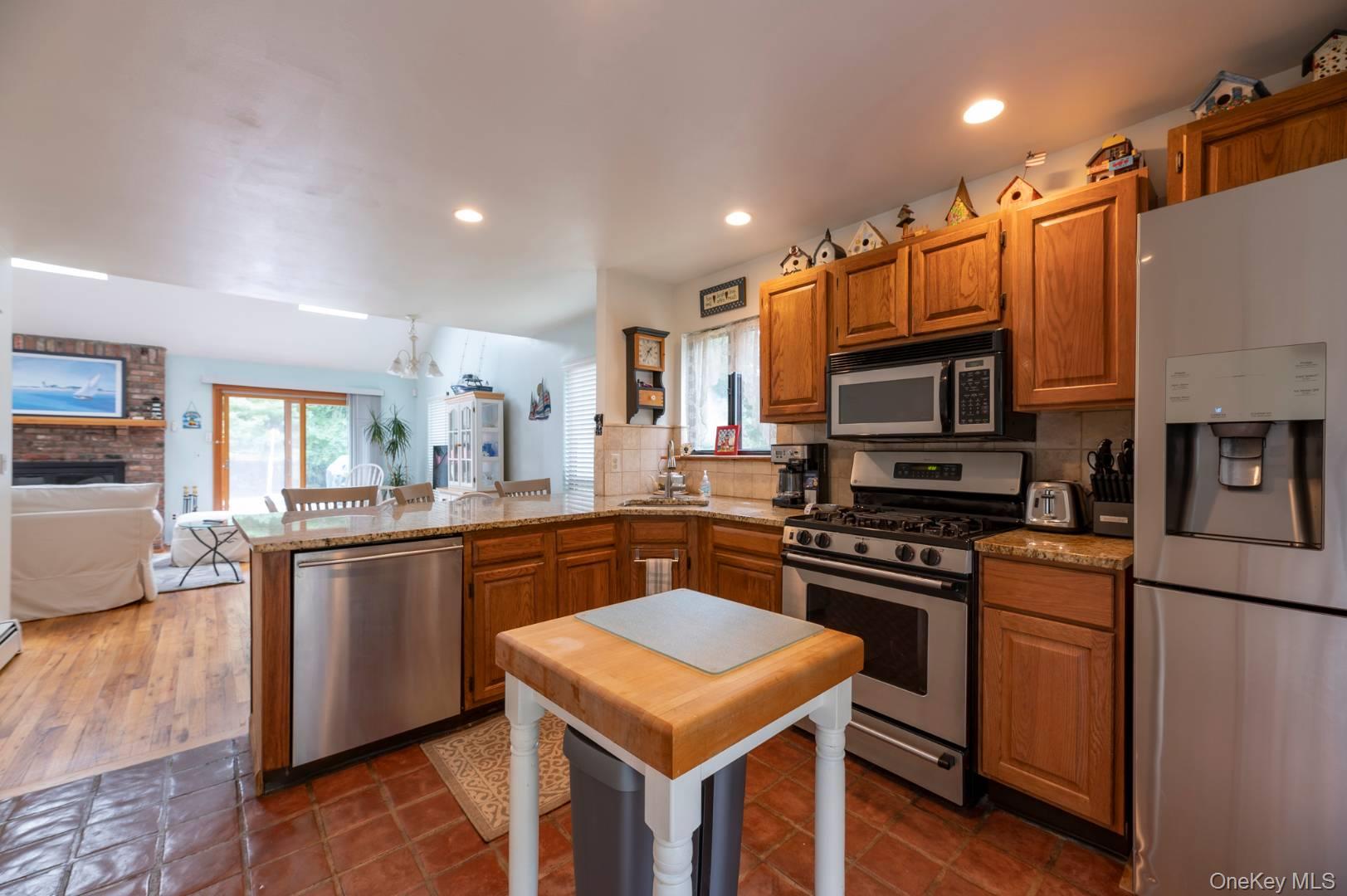 221 Norfolk Drive, East Hampton, NY 11937