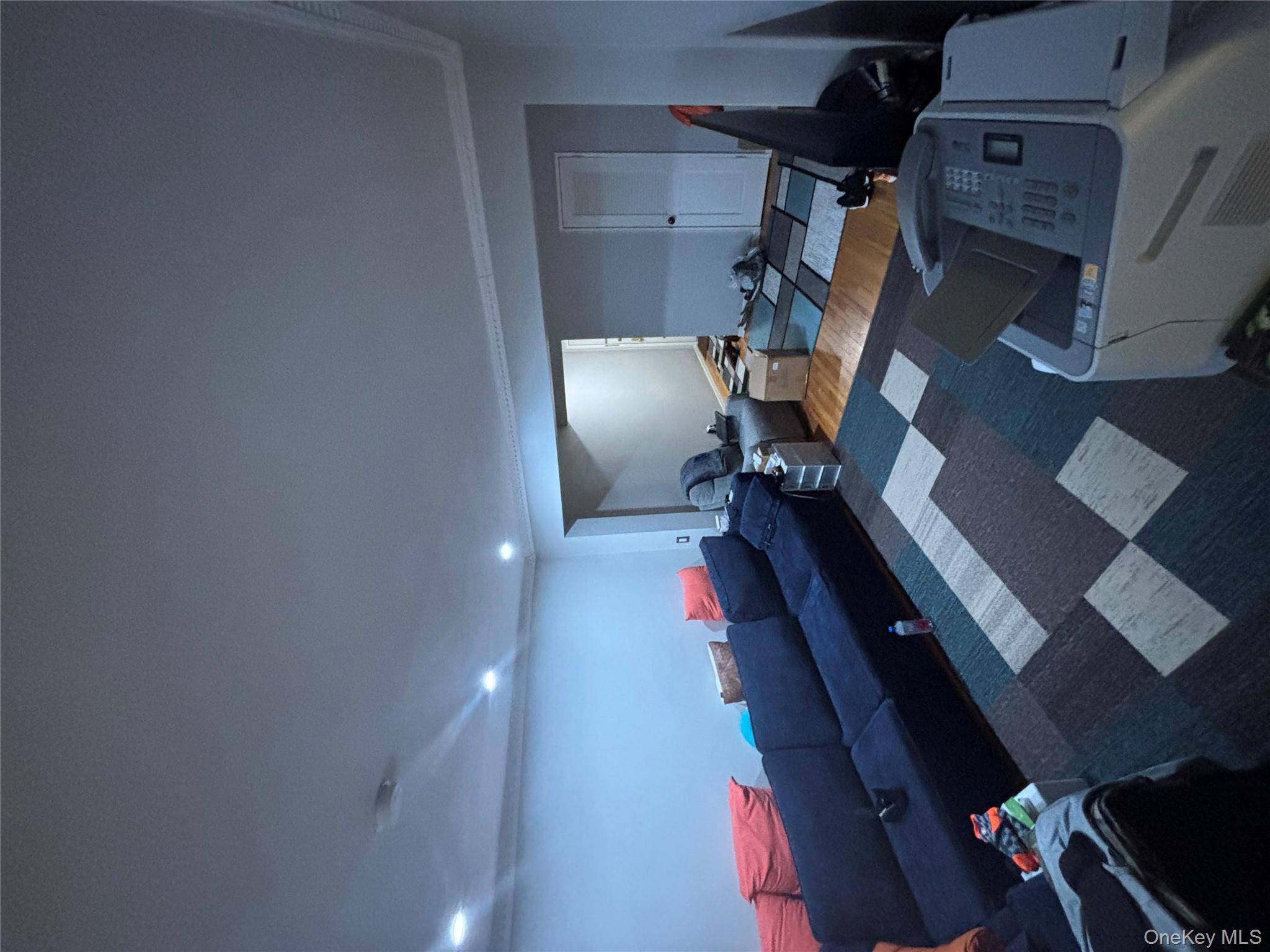 194 Smith Street # 3P, Freeport, NY 11520