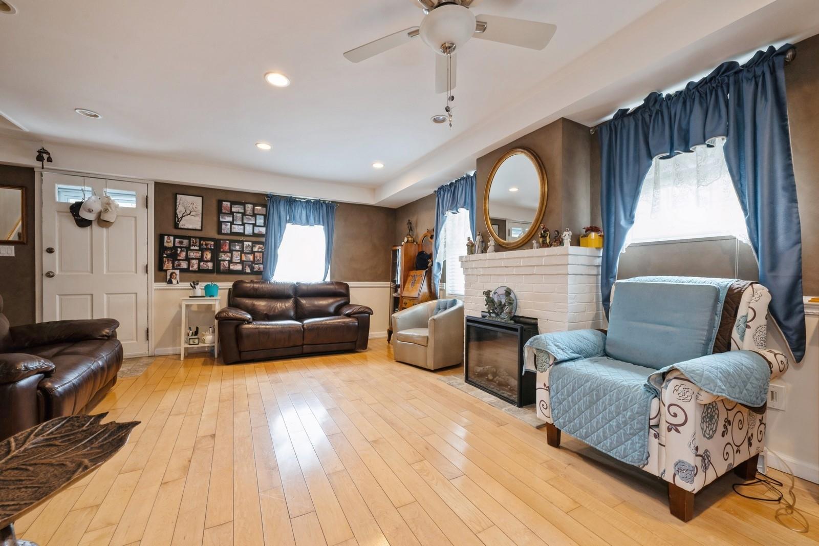3 Terrace Place, Glen Cove, NY 11542
