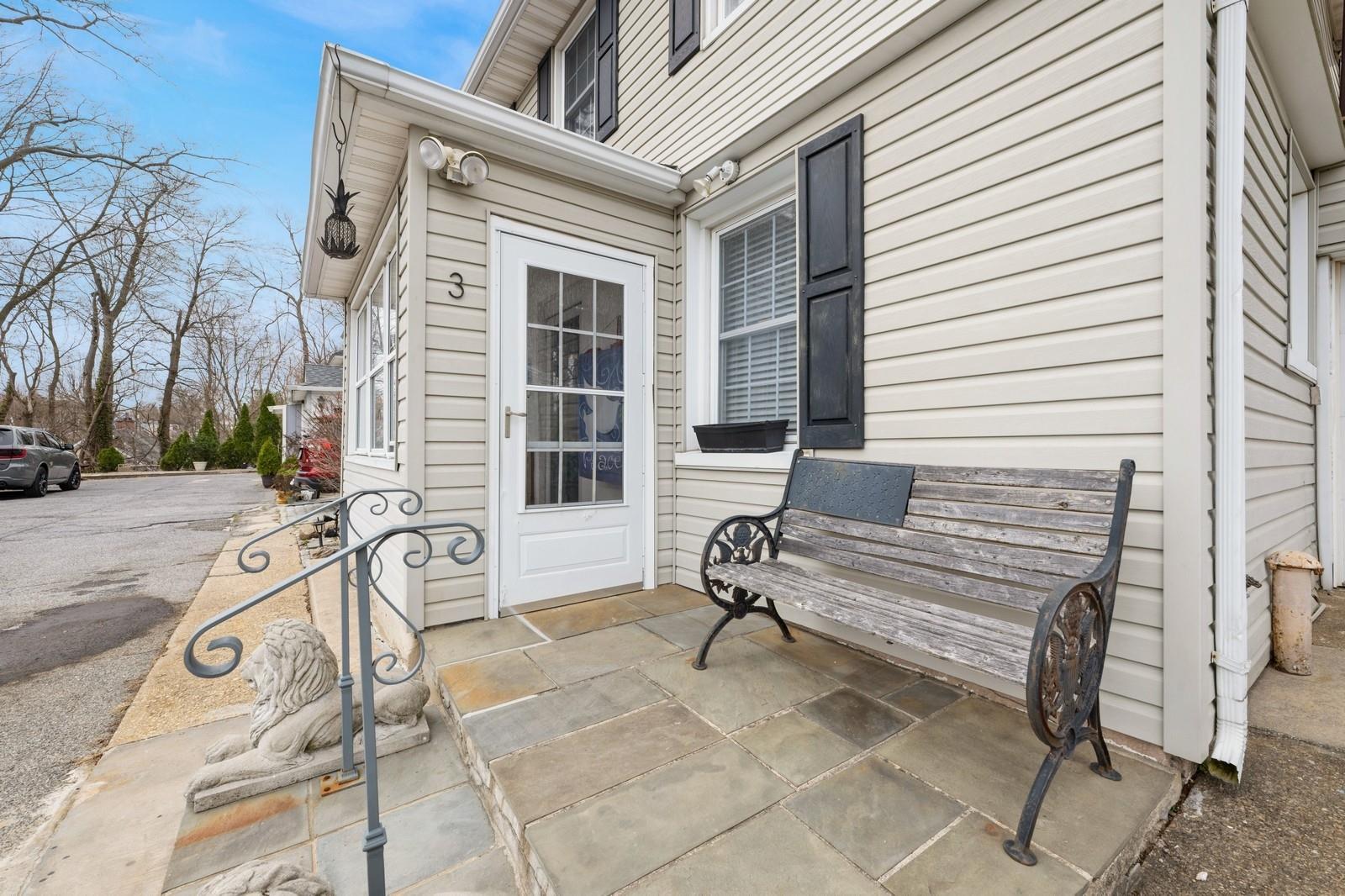 3 Terrace Place, Glen Cove, NY 11542