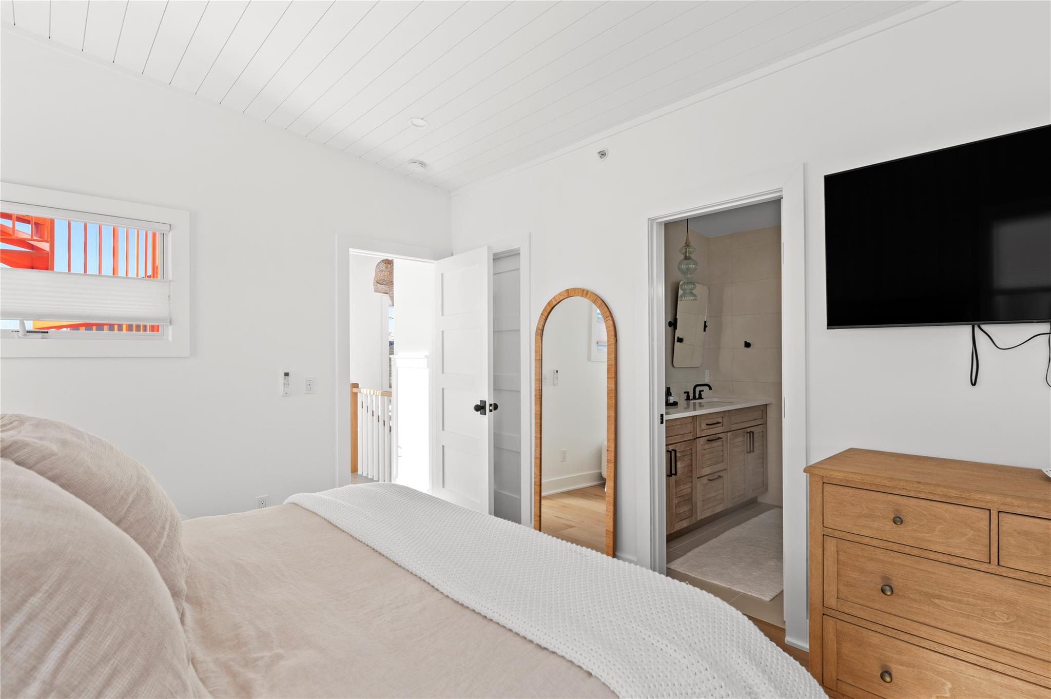 64 Bungalow Walk, Ocean Beach, NY 11770