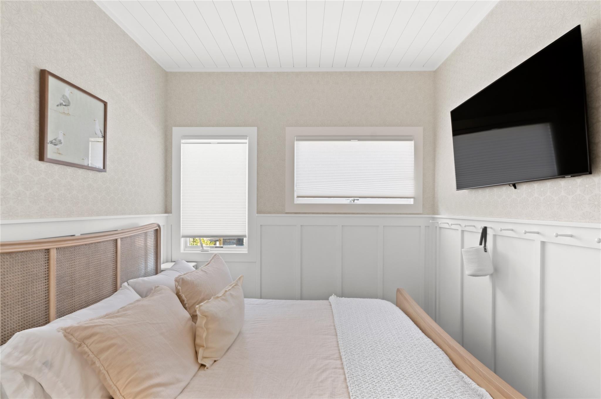 64 Bungalow Walk, Ocean Beach, NY 11770