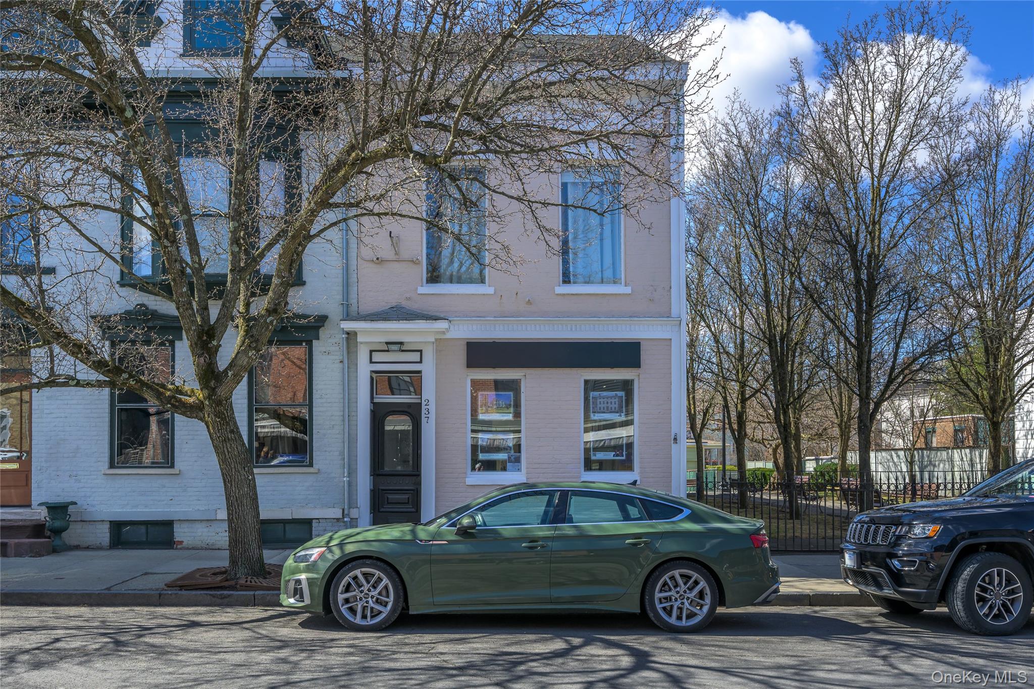 237 Warren Street, Hudson, NY 12534