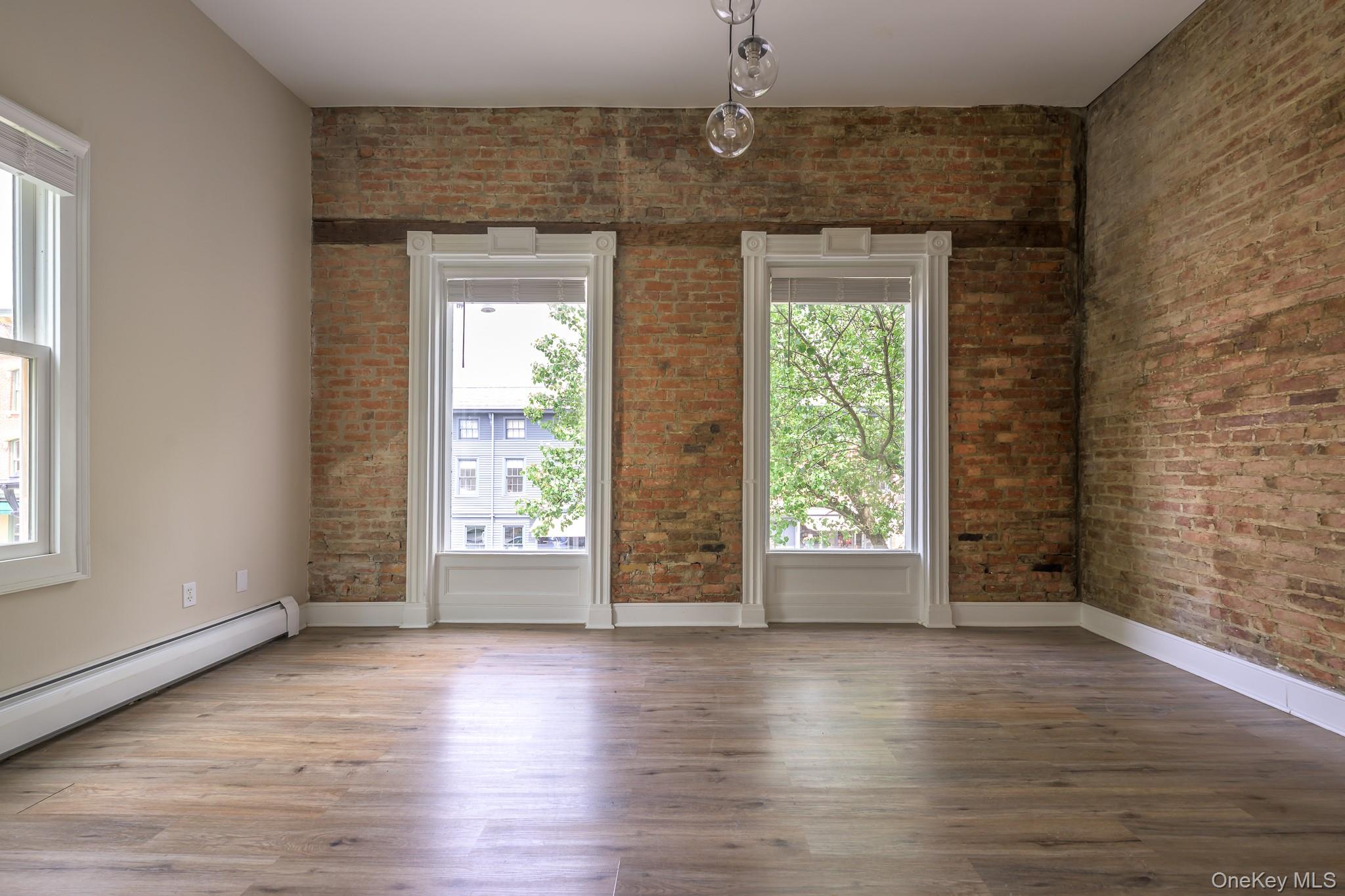 237 Warren Street, Hudson, NY 12534