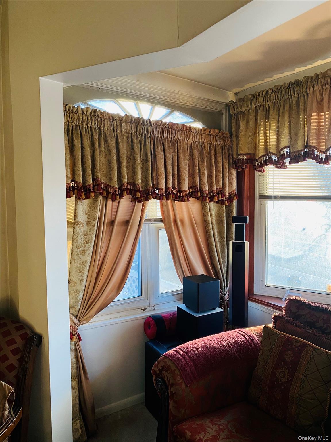 14 Touissant Avenue, Yonkers, NY 10710