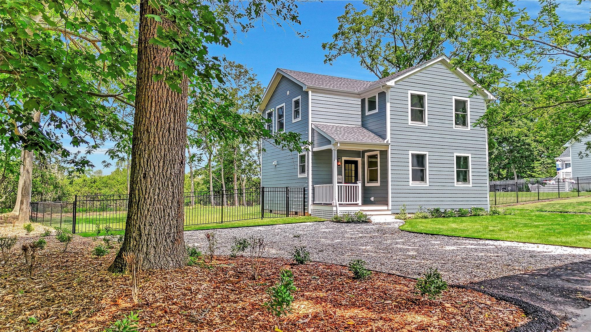550 Madison Avenue, Greenport, NY 11944