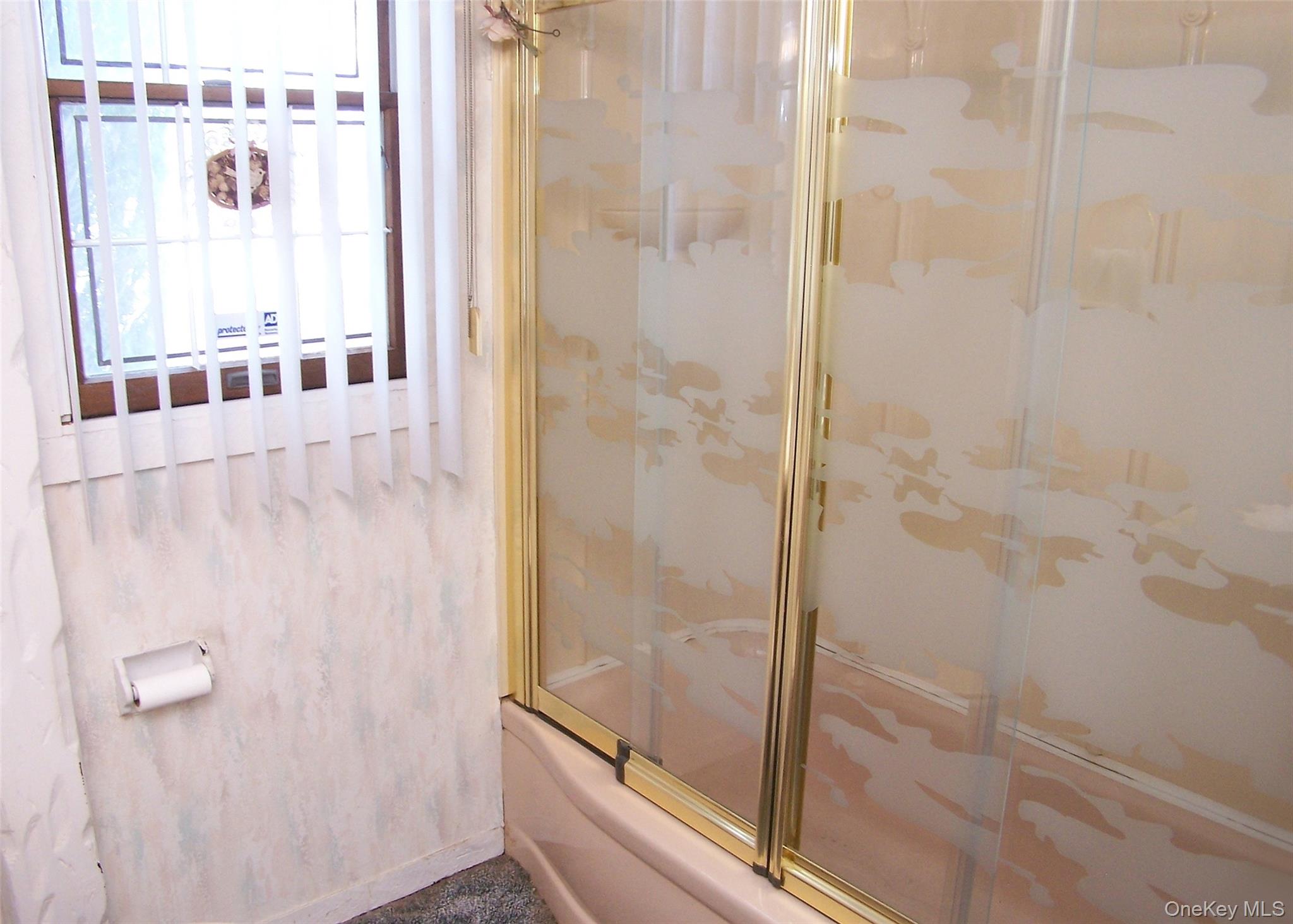 436 15th Street, West Babylon, NY 11704