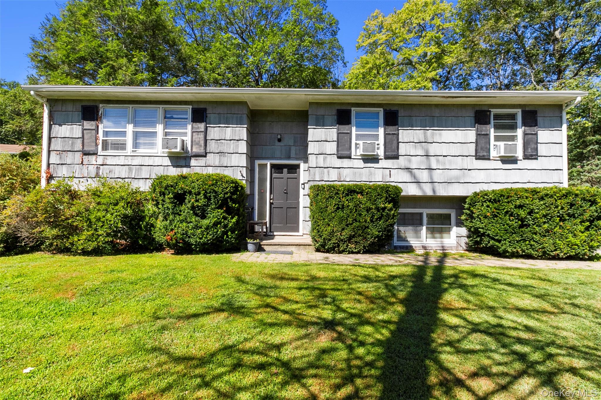 137 Dahlia Drive, Mahopac, NY 10541