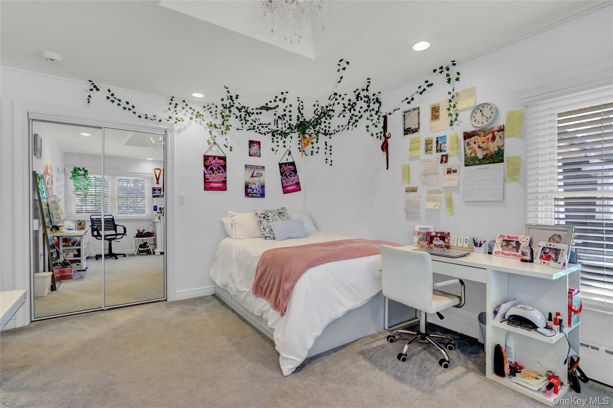 241 Willetts Lane, West Islip, NY 11795